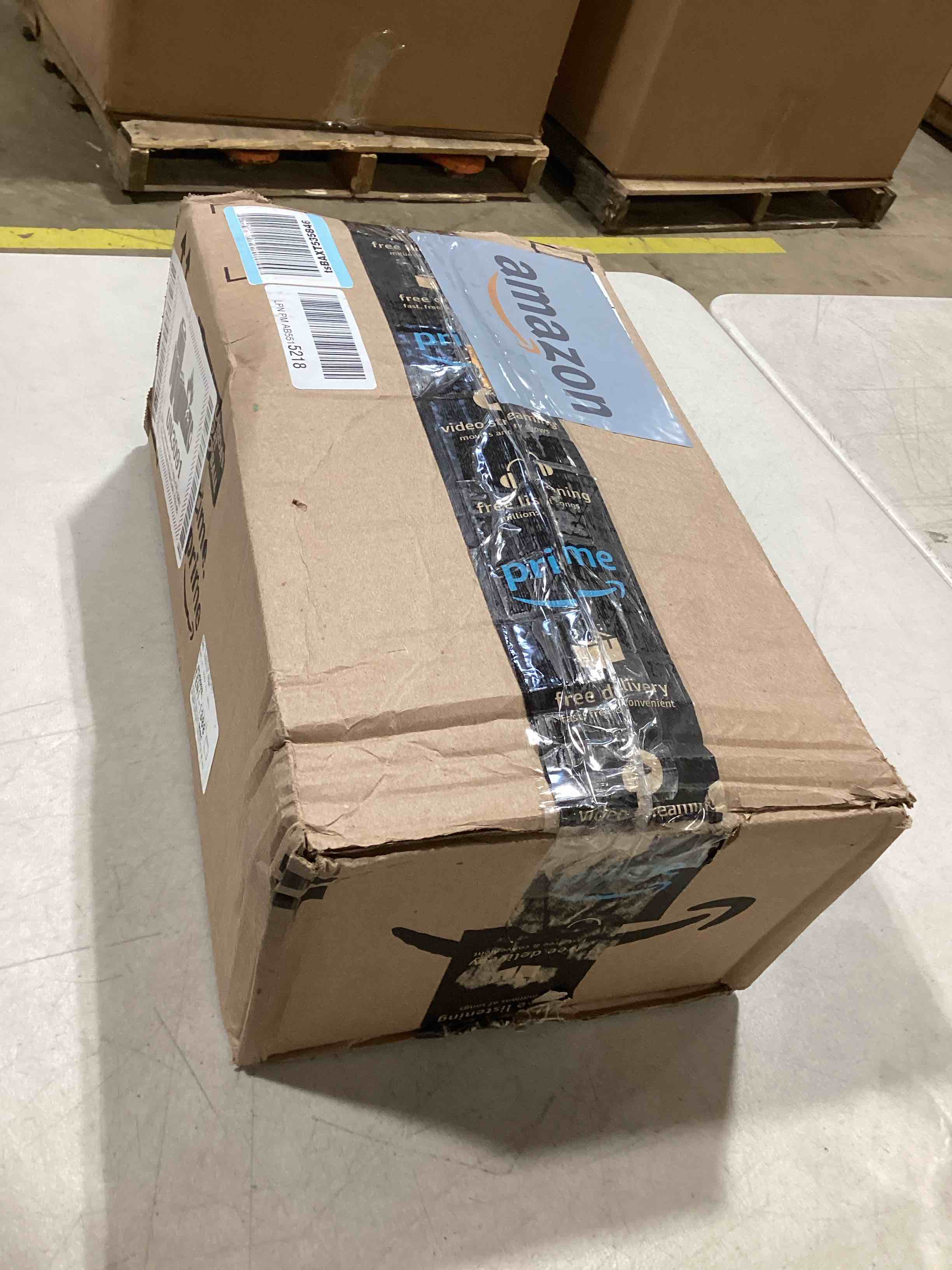https://s3.amazonaws.com/lotting-images-prod/bidfta/PNK0368422_1733149626916.jpeg