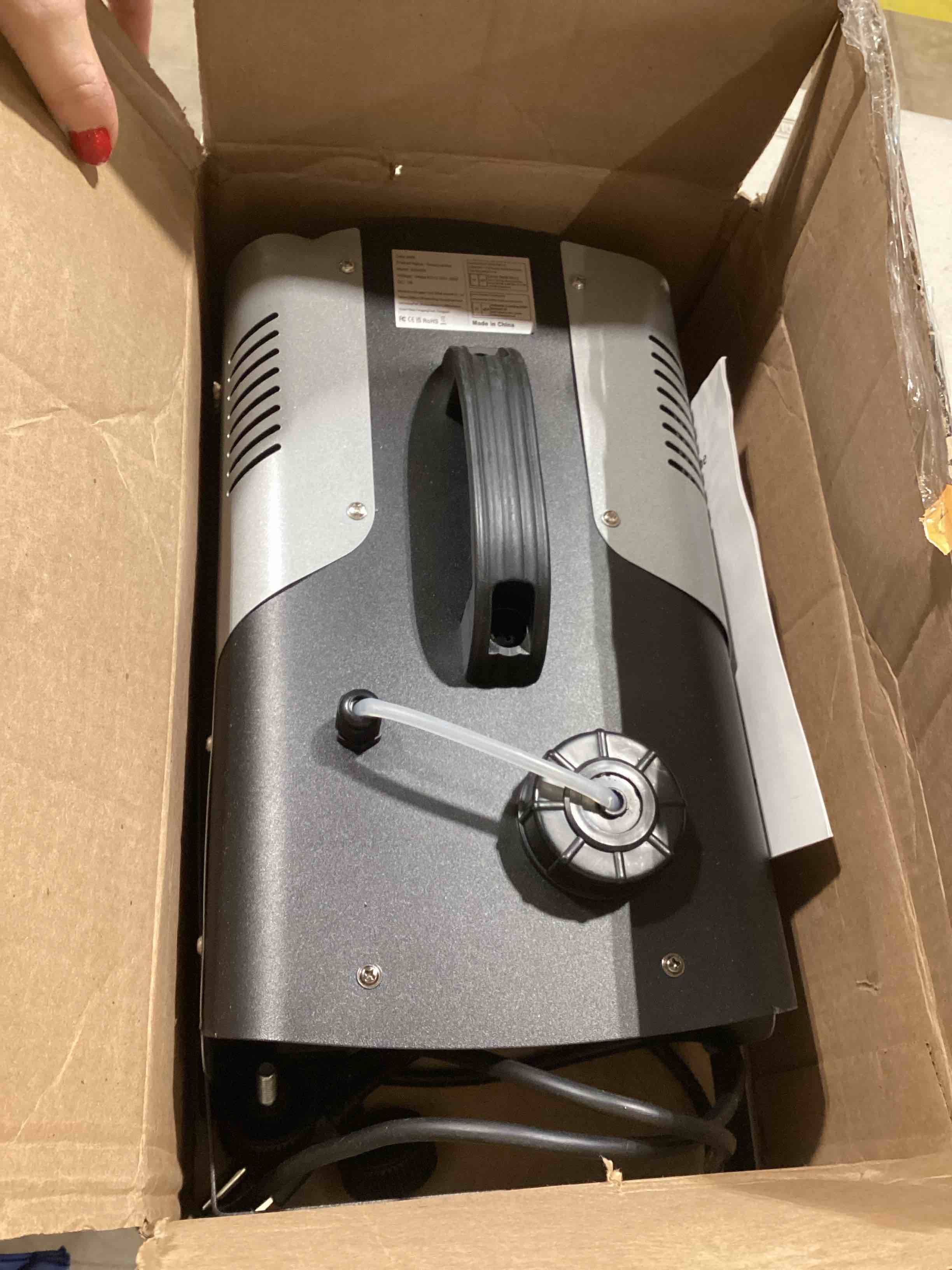 https://s3.amazonaws.com/lotting-images-prod/bidfta/PNK0368422_1733149647657.jpeg