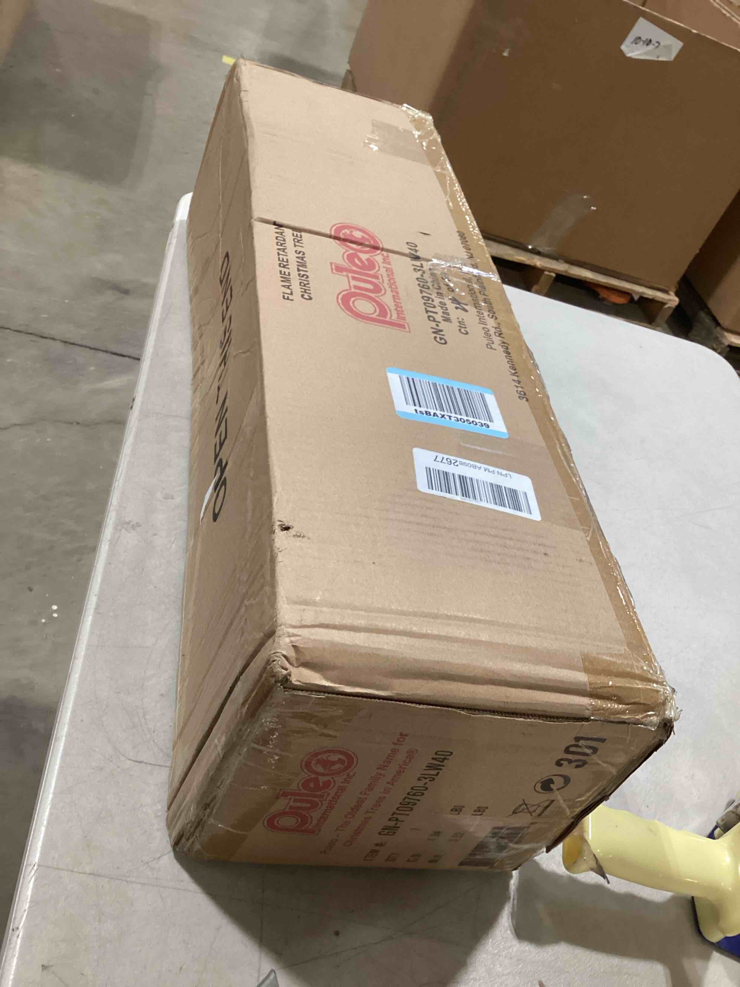 https://s3.amazonaws.com/lotting-images-prod/bidfta/PNK0368431_1733148786542.jpeg