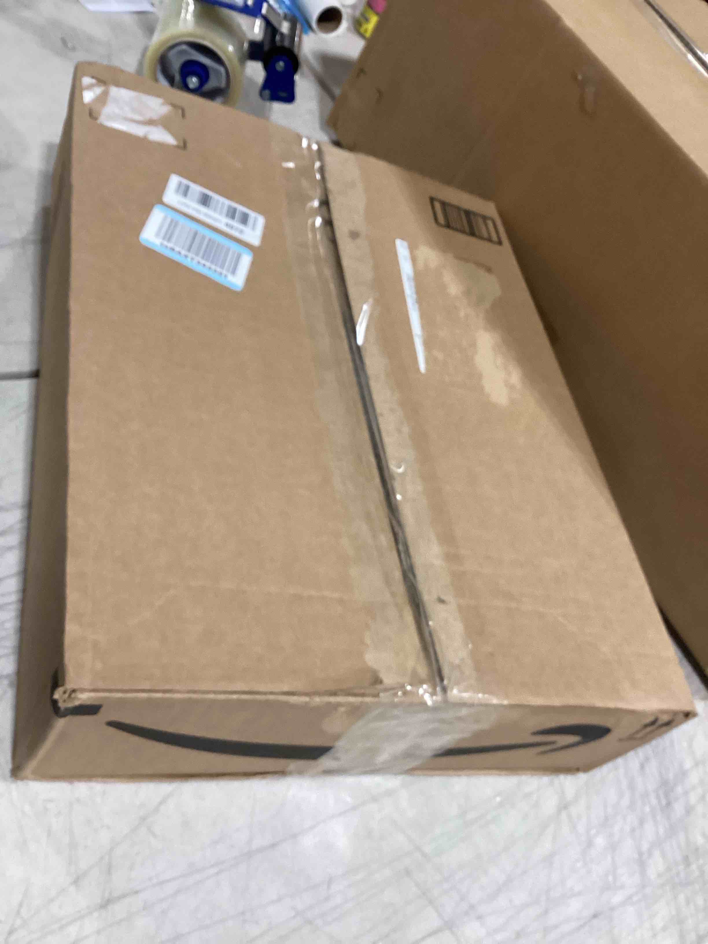 https://s3.amazonaws.com/lotting-images-prod/bidfta/PNK0368761_1732128439556.jpeg