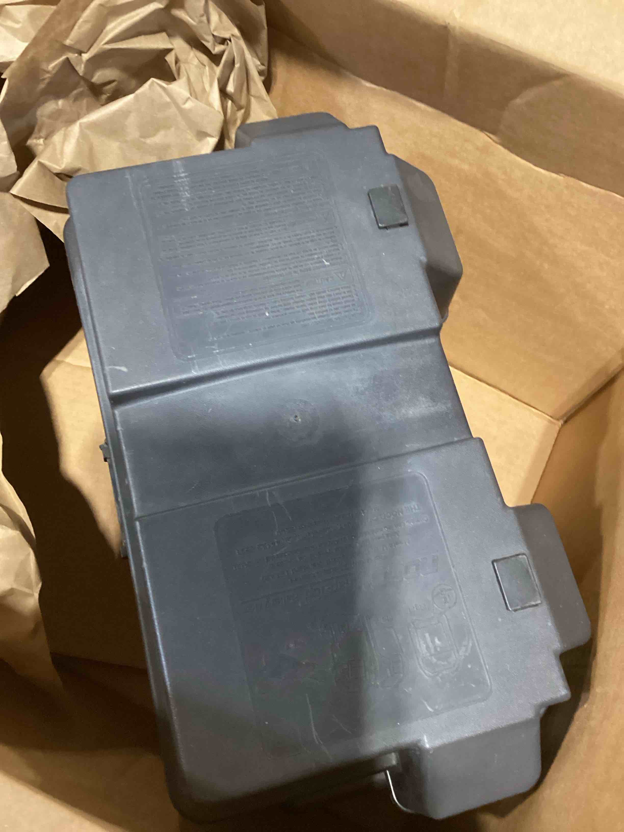 NOCO Snap-Top HM327BKS Battery Box, Group 27 12V Outdoor Waterproof Battery Box for Marine, Automotive, RV, Boat, Camper and Travel Trailer Batteries