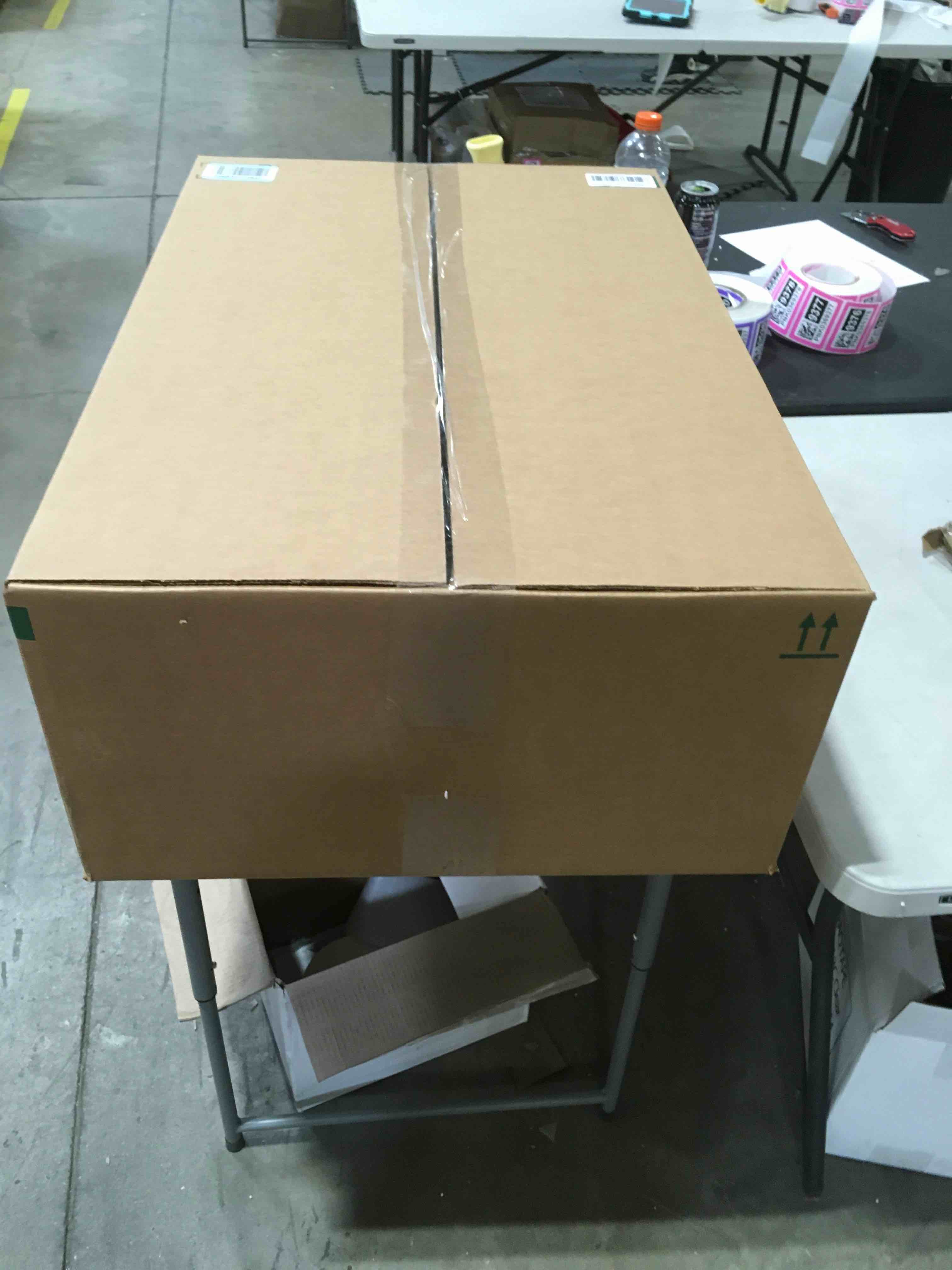 https://s3.amazonaws.com/lotting-images-prod/bidfta/PNK0369441_1730733864767.jpeg