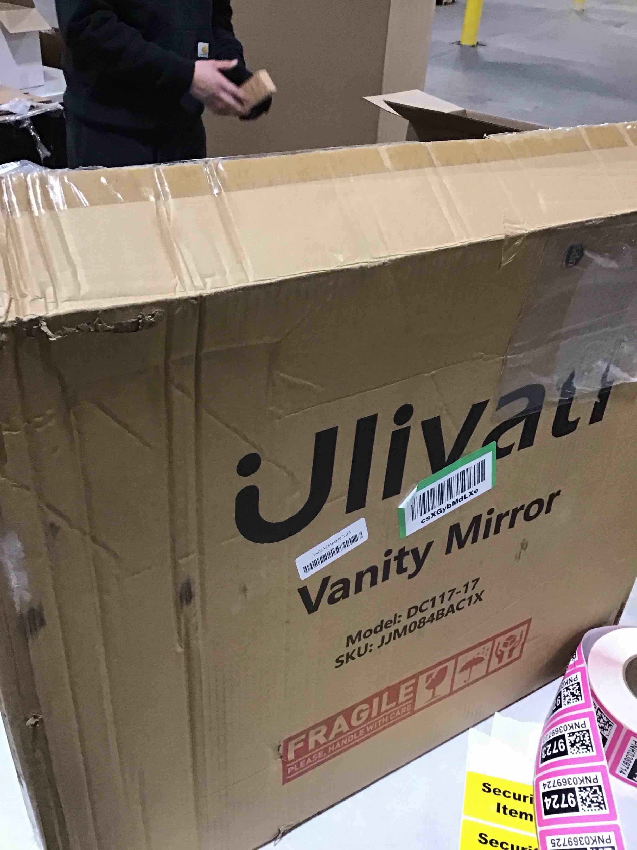 https://s3.amazonaws.com/lotting-images-prod/bidfta/PNK0369742_1730120120335.jpeg