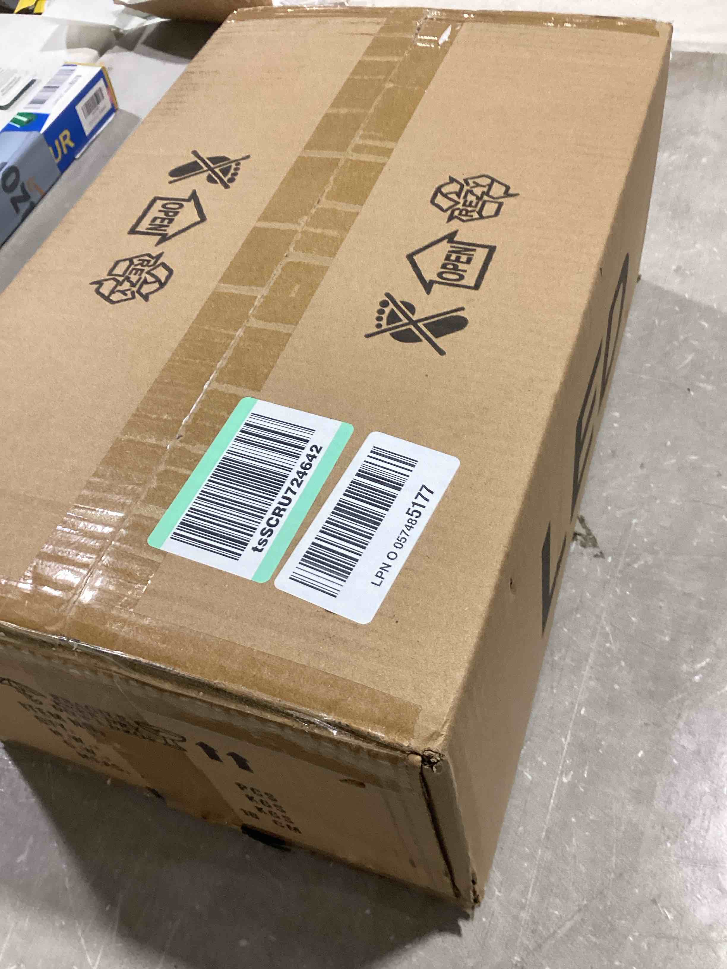 https://s3.amazonaws.com/lotting-images-prod/bidfta/PNK0370147_1731958472387.jpeg