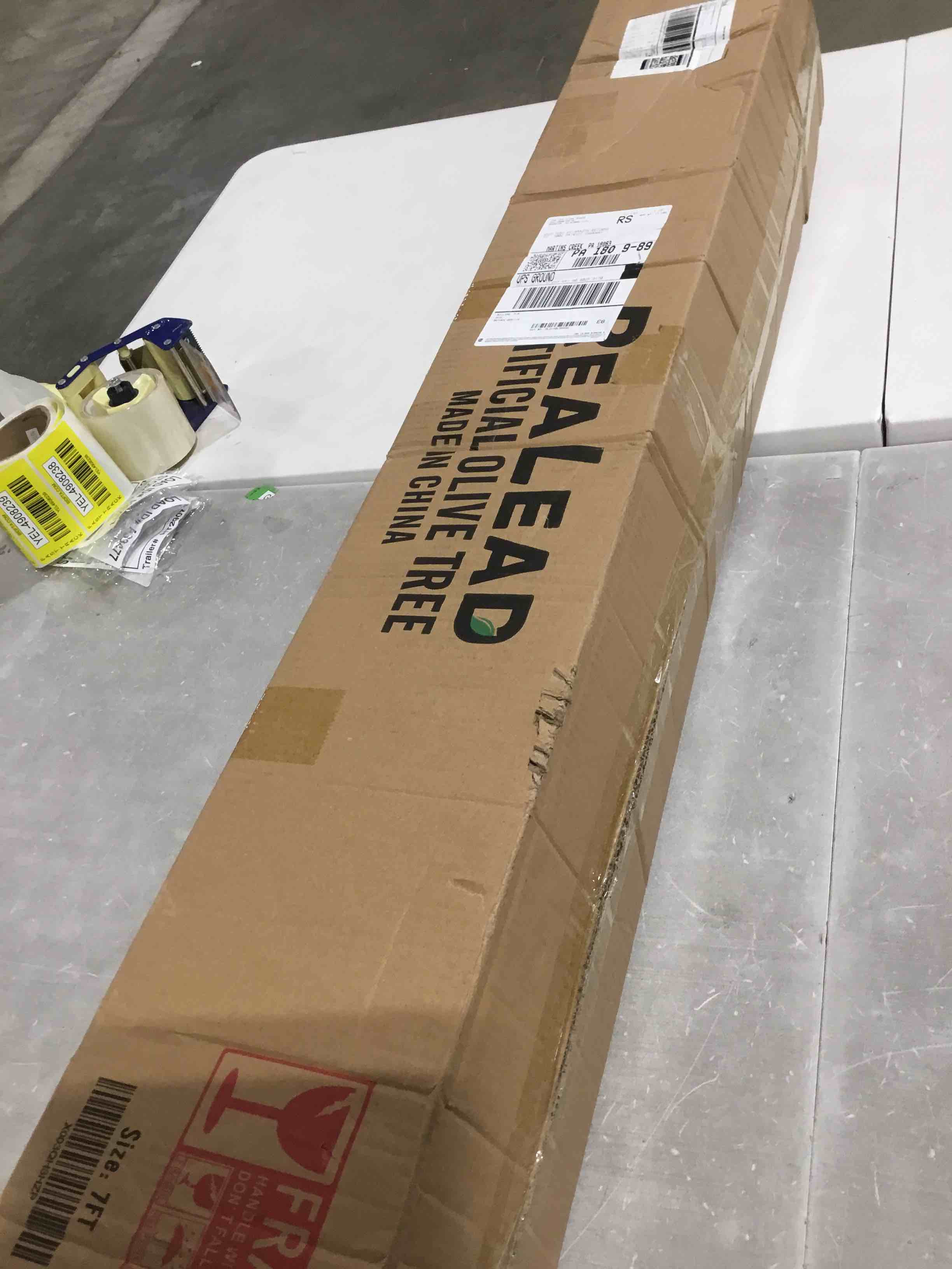 https://s3.amazonaws.com/lotting-images-prod/bidfta/PNK0370776_1731008224625.jpeg