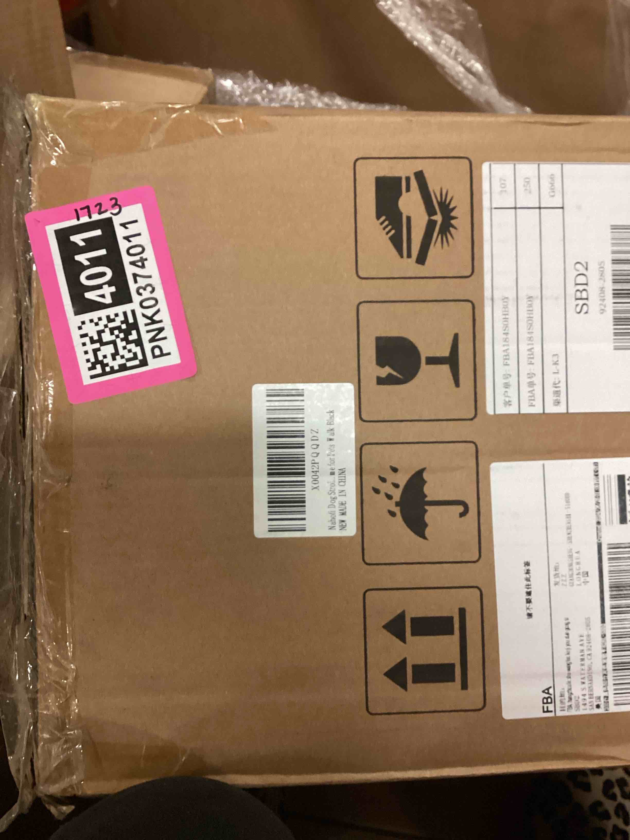 https://s3.amazonaws.com/lotting-images-prod/bidfta/PNK0374011_1730235918029.jpeg