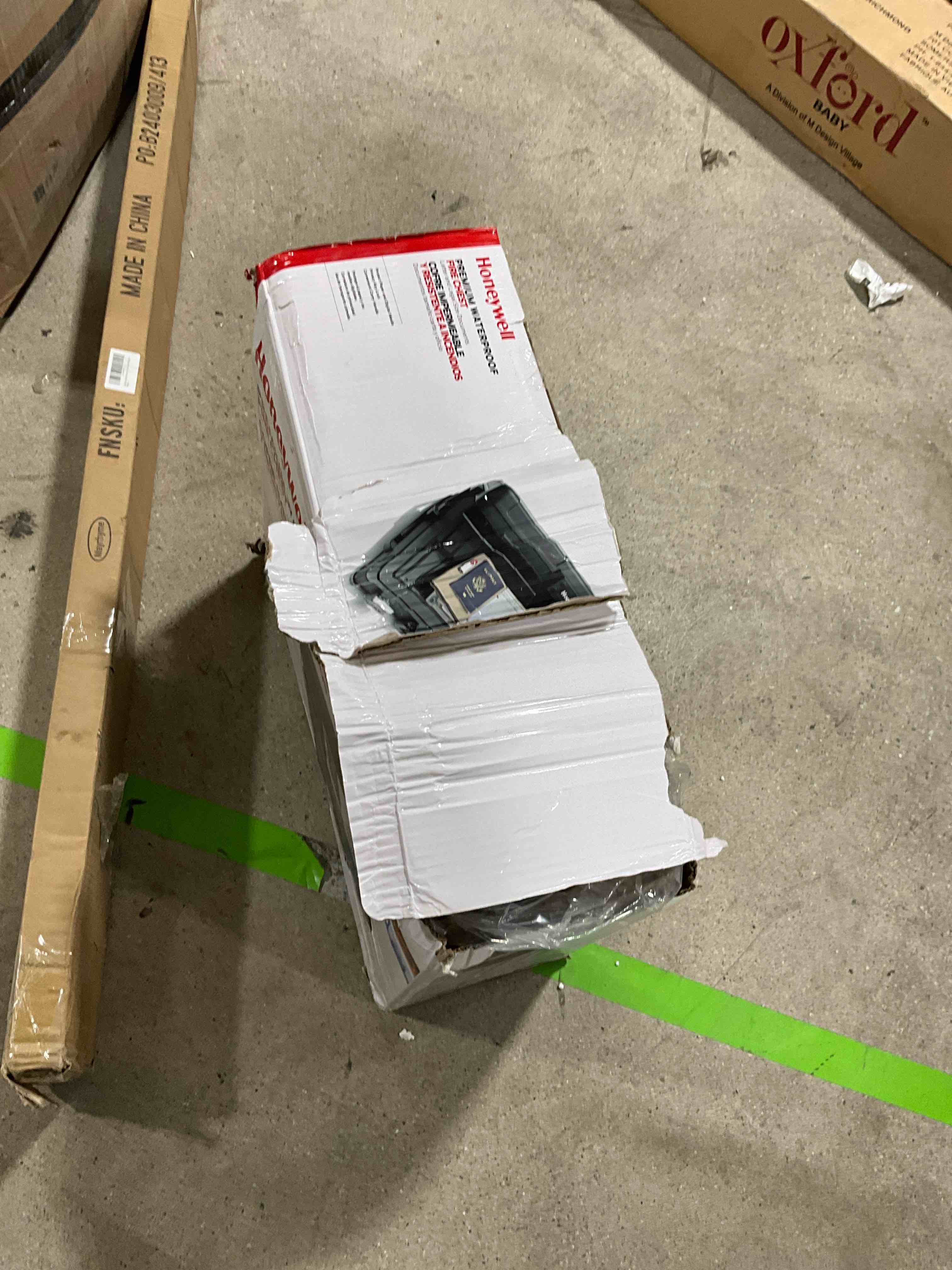 https://s3.amazonaws.com/lotting-images-prod/bidfta/PNK0376946_1730845101073.jpeg