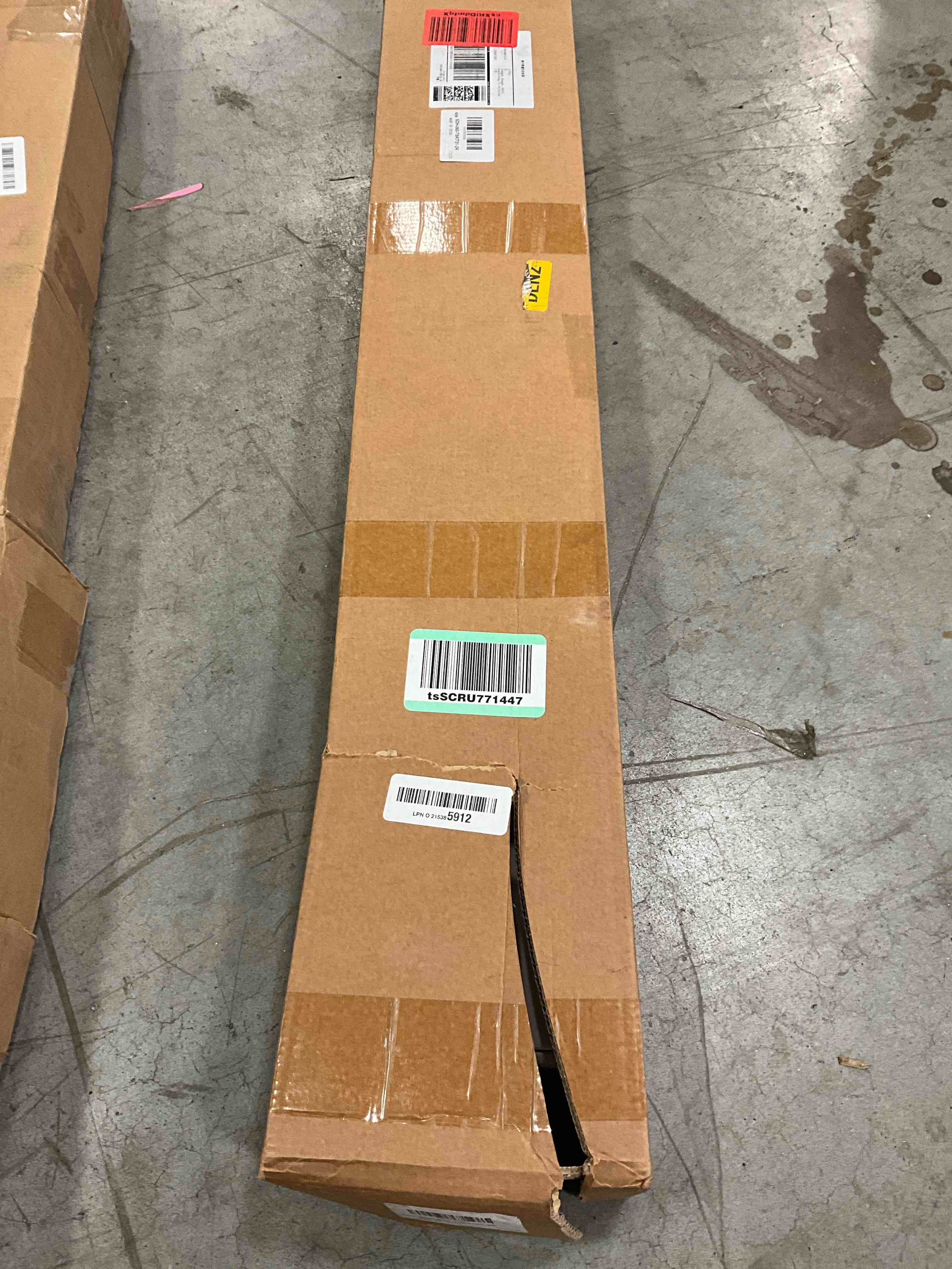 https://s3.amazonaws.com/lotting-images-prod/bidfta/PNK0379021_1732129210916.jpeg