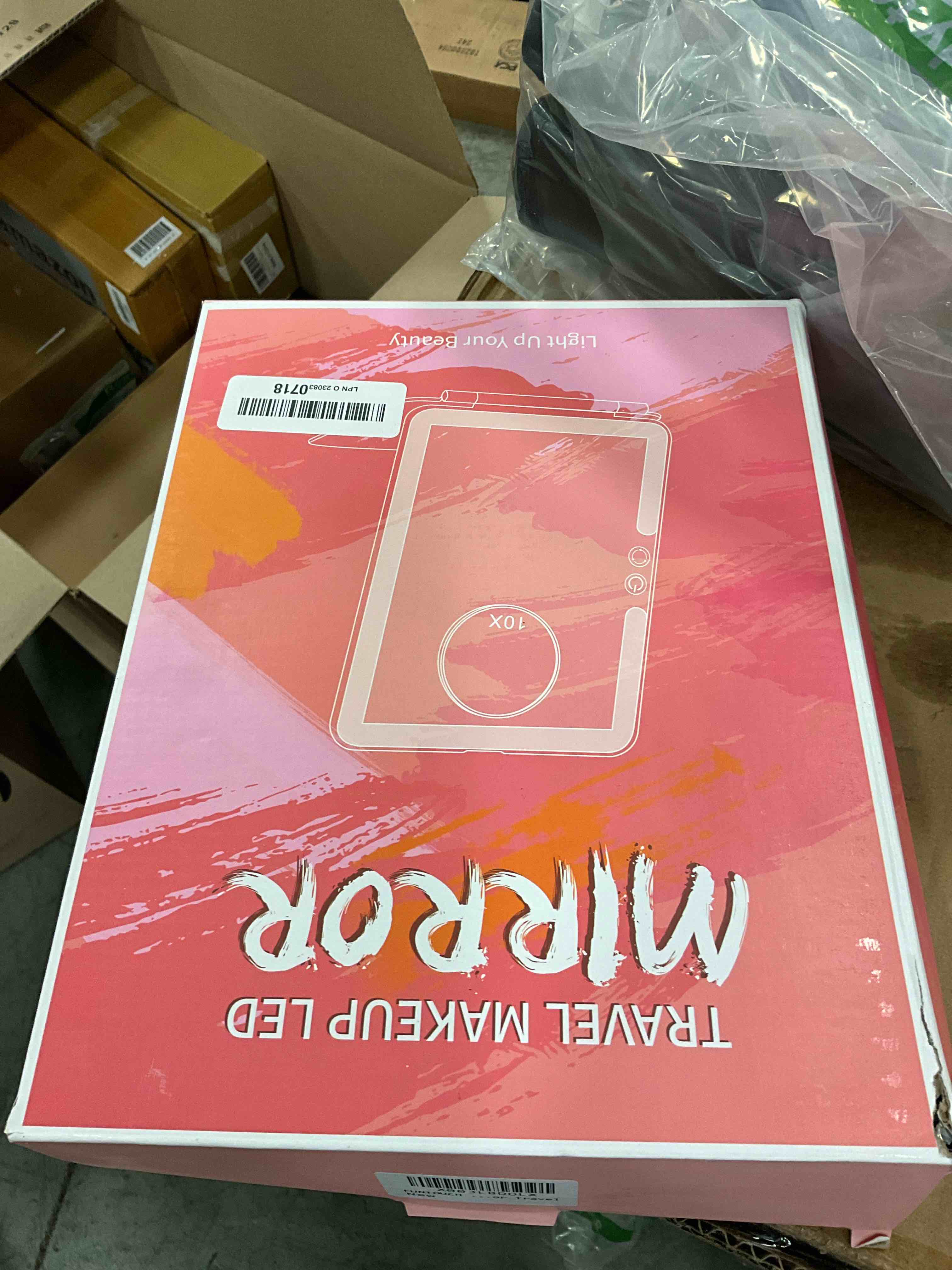 https://s3.amazonaws.com/lotting-images-prod/bidfta/PNK0379312_1732028163552.jpeg