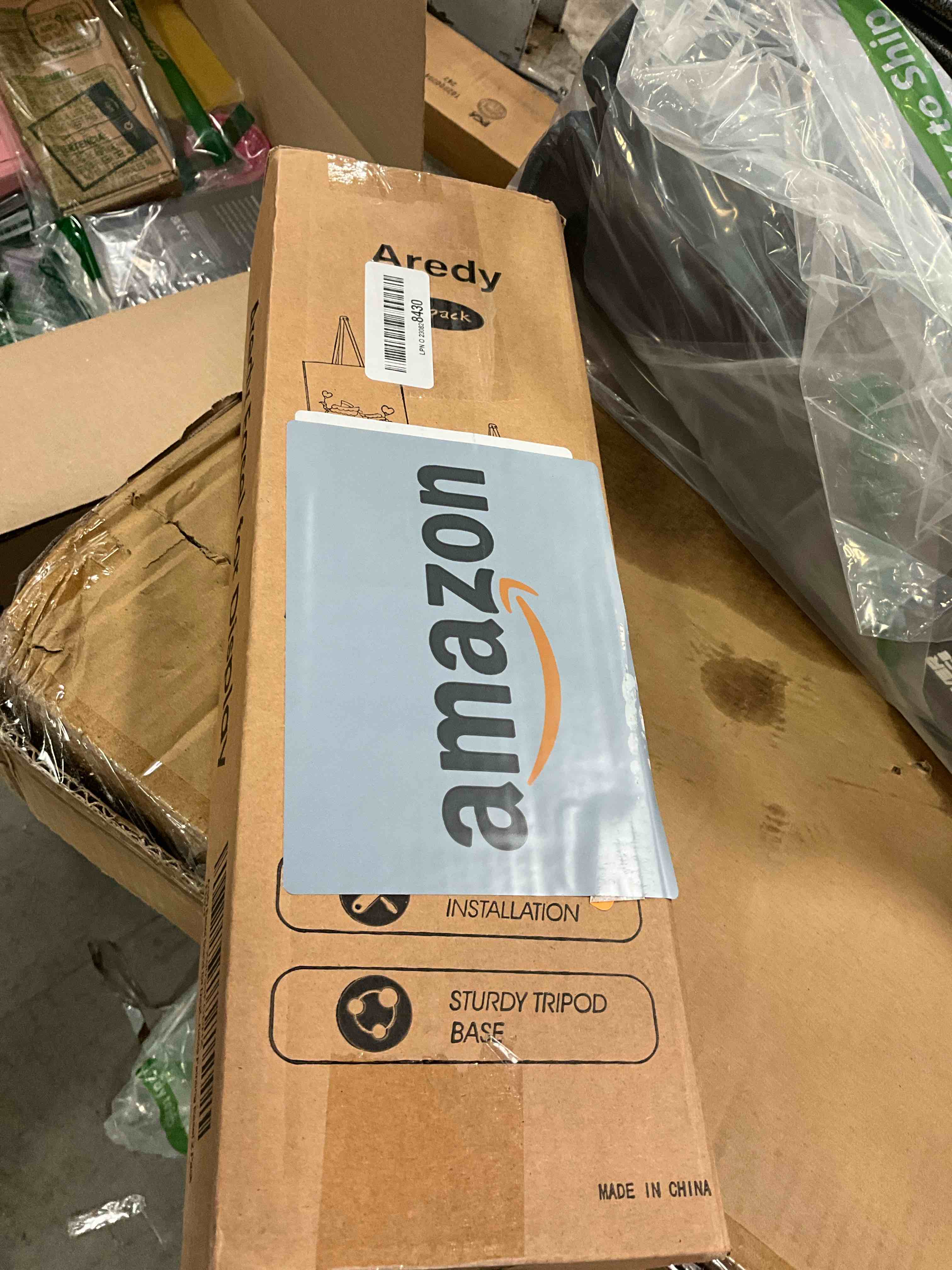 https://s3.amazonaws.com/lotting-images-prod/bidfta/PNK0379314_1732027982850.jpeg
