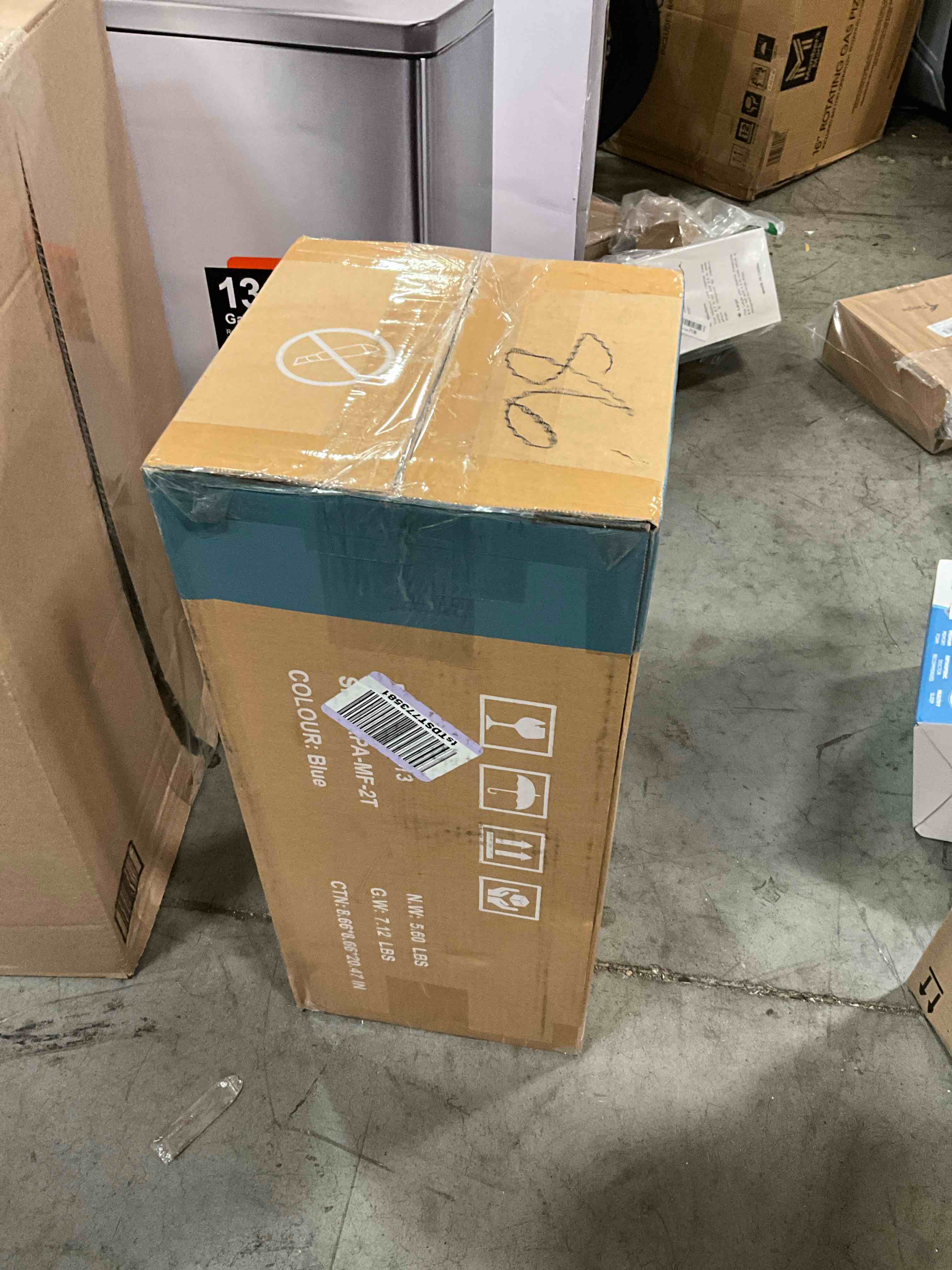 https://s3.amazonaws.com/lotting-images-prod/bidfta/PNK0379378_1732037503668.jpeg