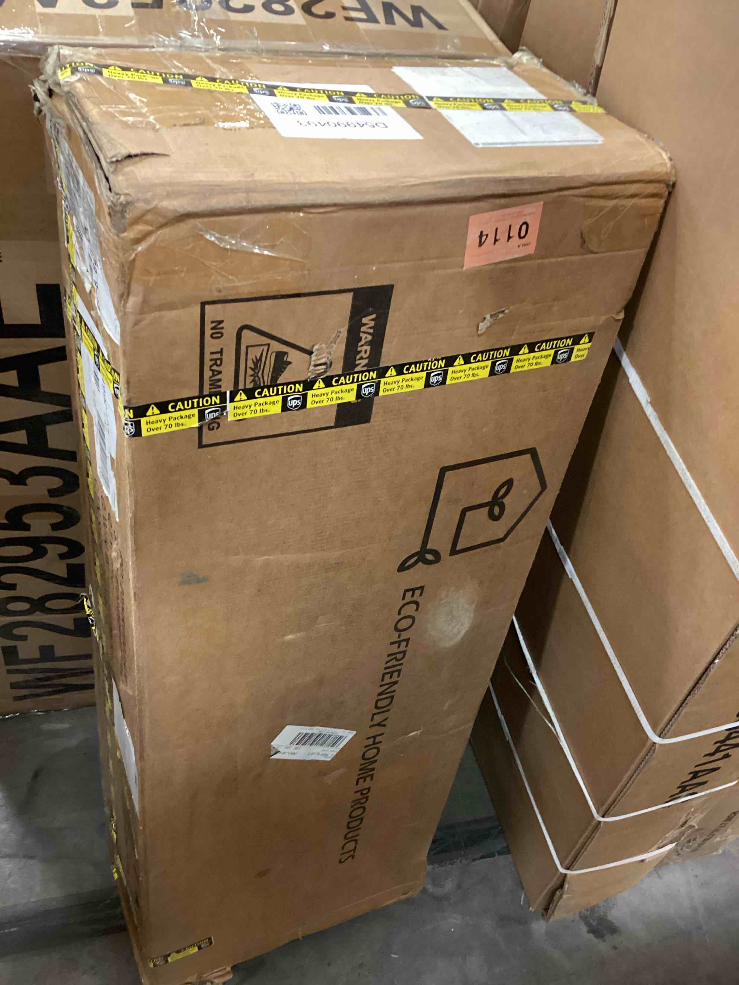 https://s3.amazonaws.com/lotting-images-prod/bidfta/PNK0380803_1732039189079.jpeg
