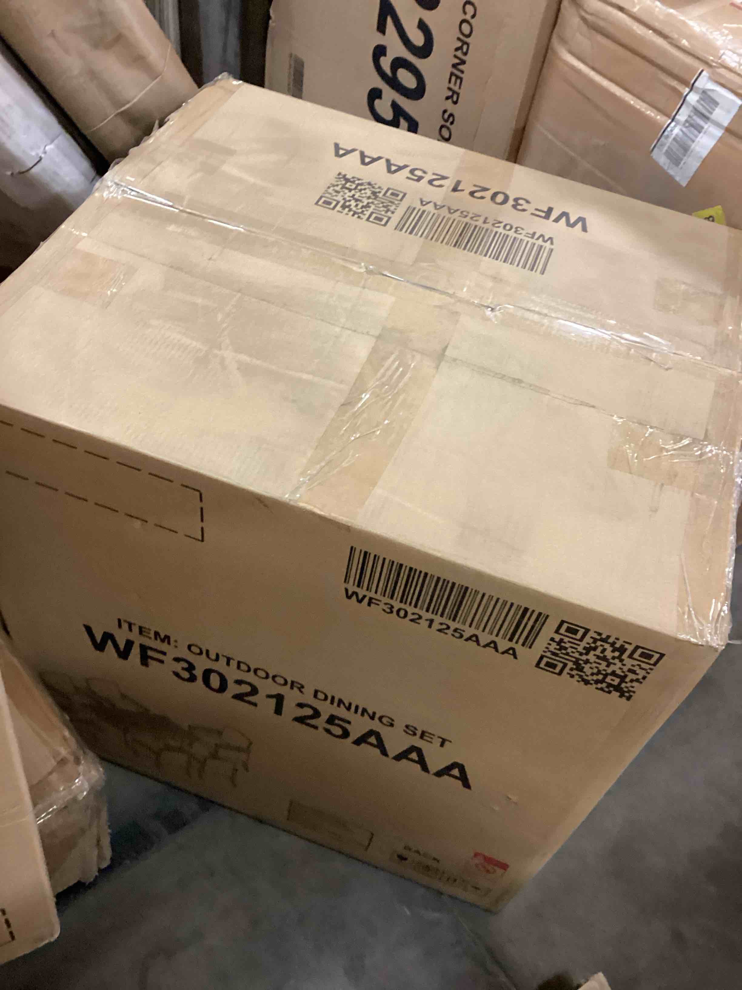https://s3.amazonaws.com/lotting-images-prod/bidfta/PNK0380806_1732037725540.jpeg