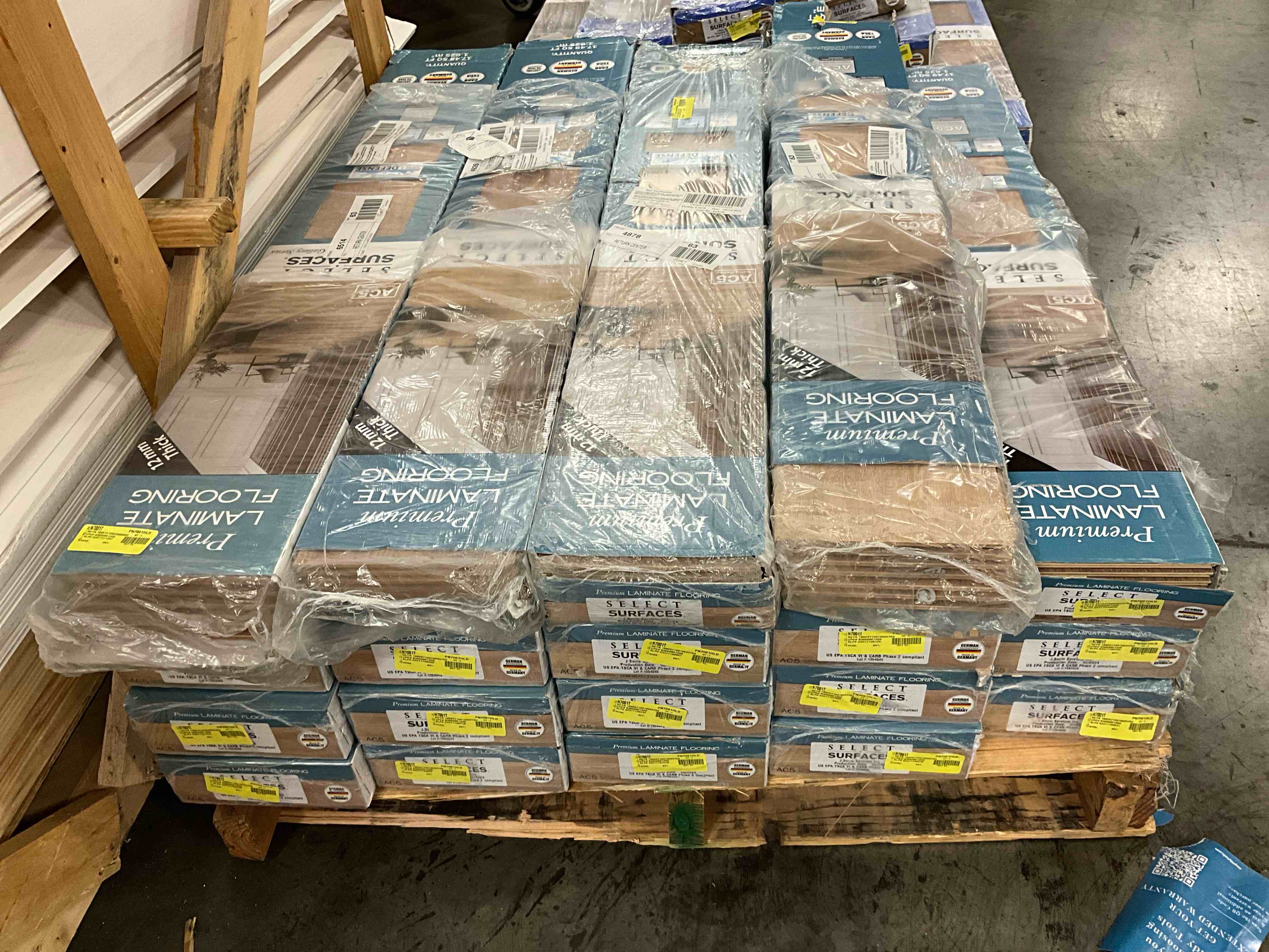 Premium Select Surfaces Laminate Spillproof Flooring With Underlayment