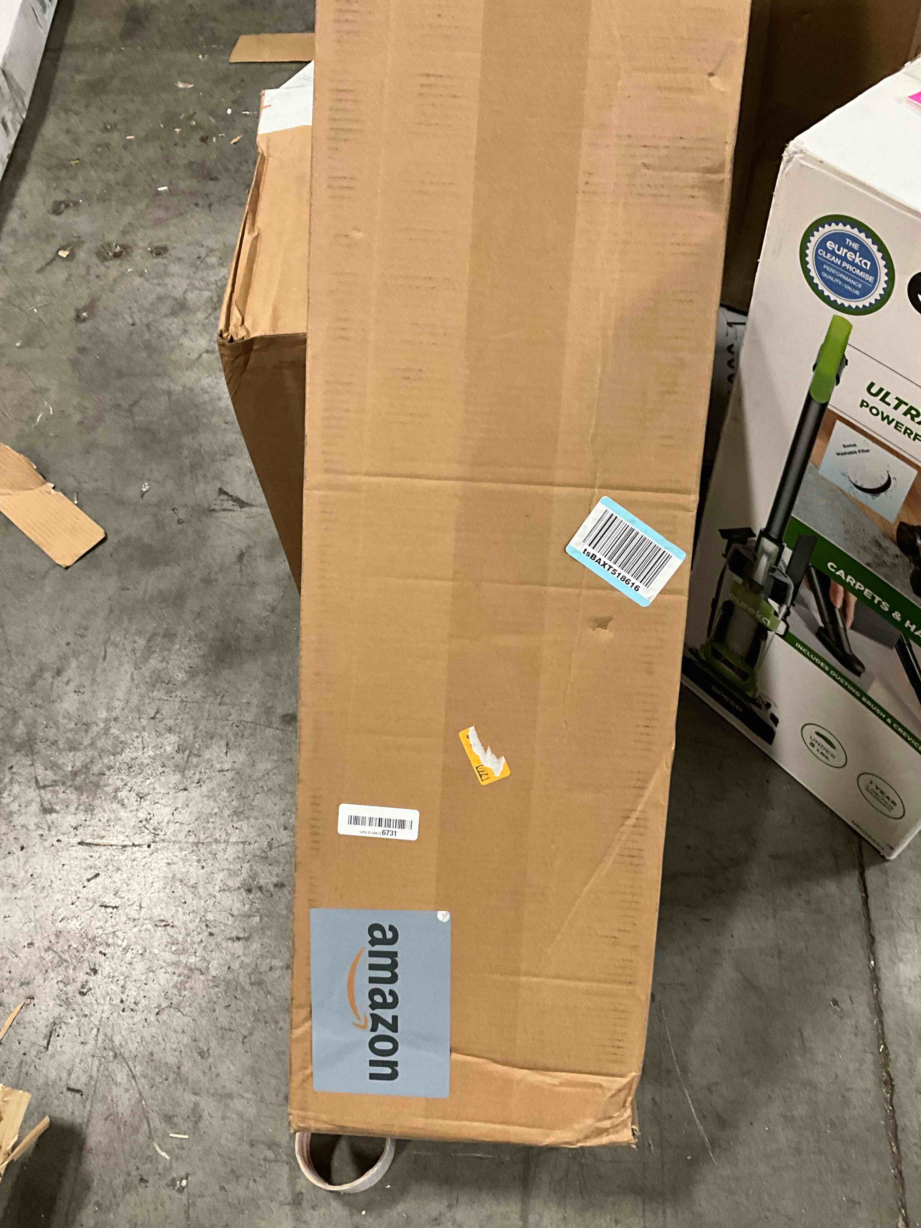 https://s3.amazonaws.com/lotting-images-prod/bidfta/PNK0388140_1730921641181.jpeg