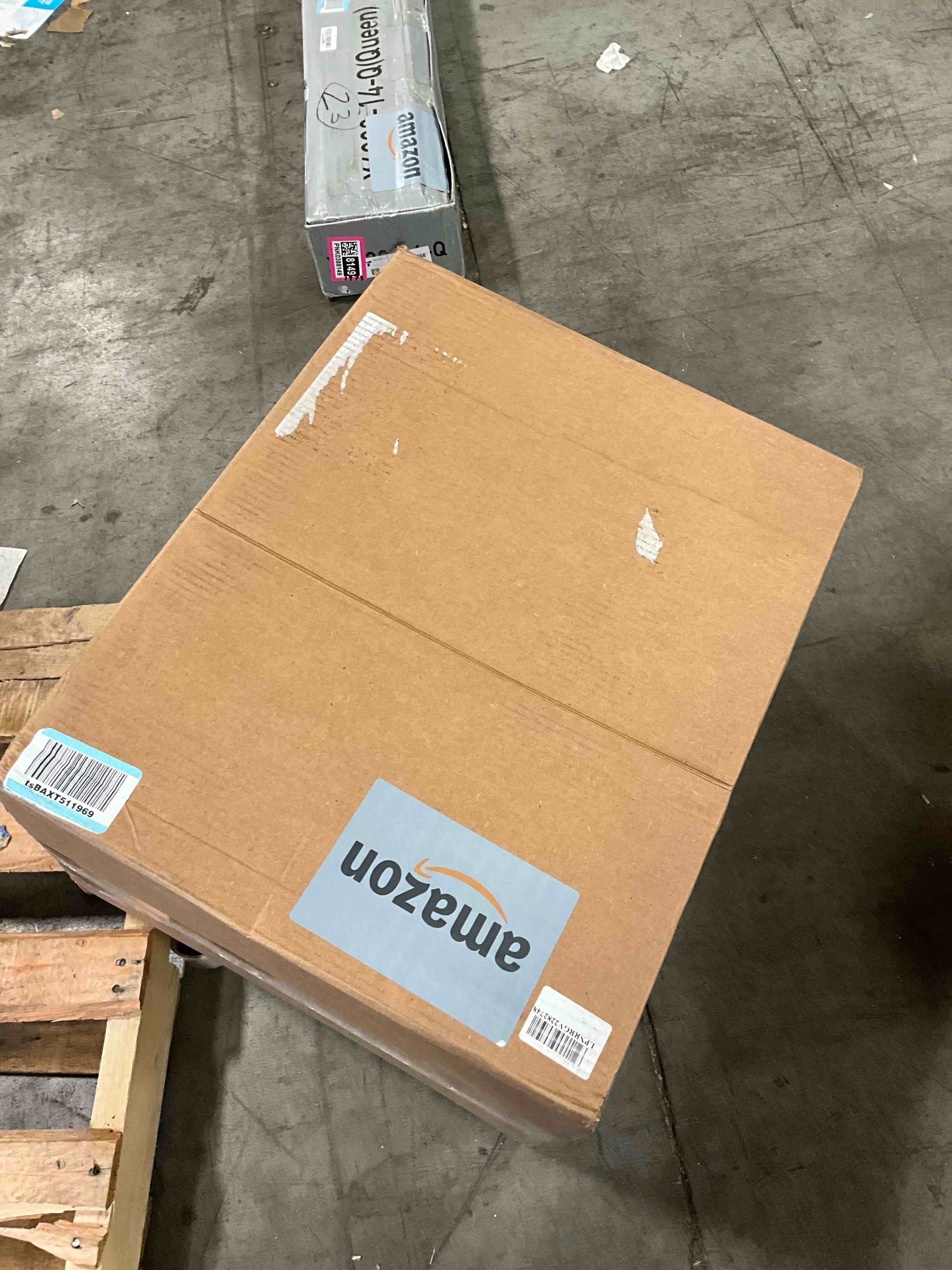 https://s3.amazonaws.com/lotting-images-prod/bidfta/PNK0388150_1730921127614.jpeg