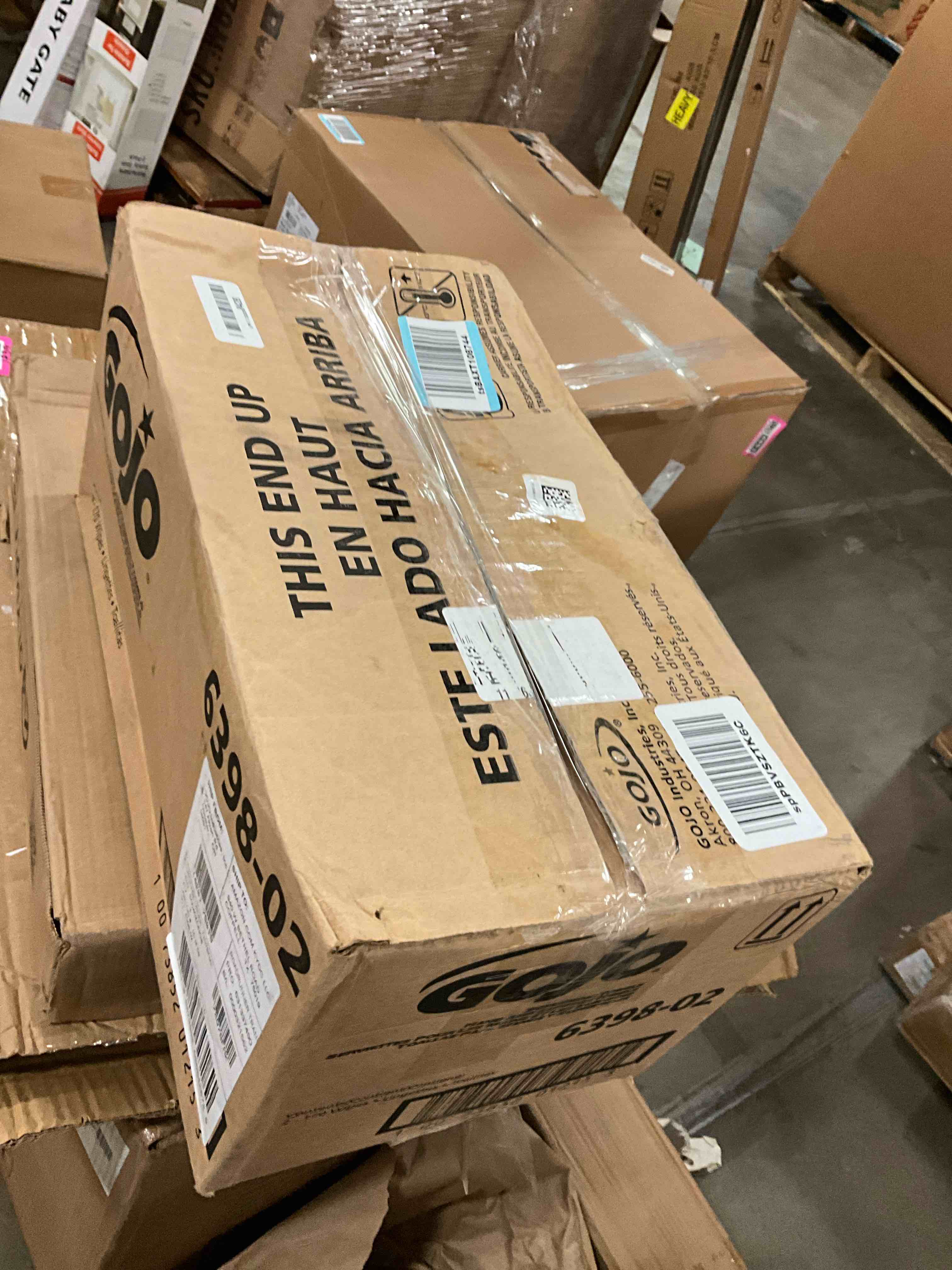 https://s3.amazonaws.com/lotting-images-prod/bidfta/PNK0388845_1730321394788.jpeg