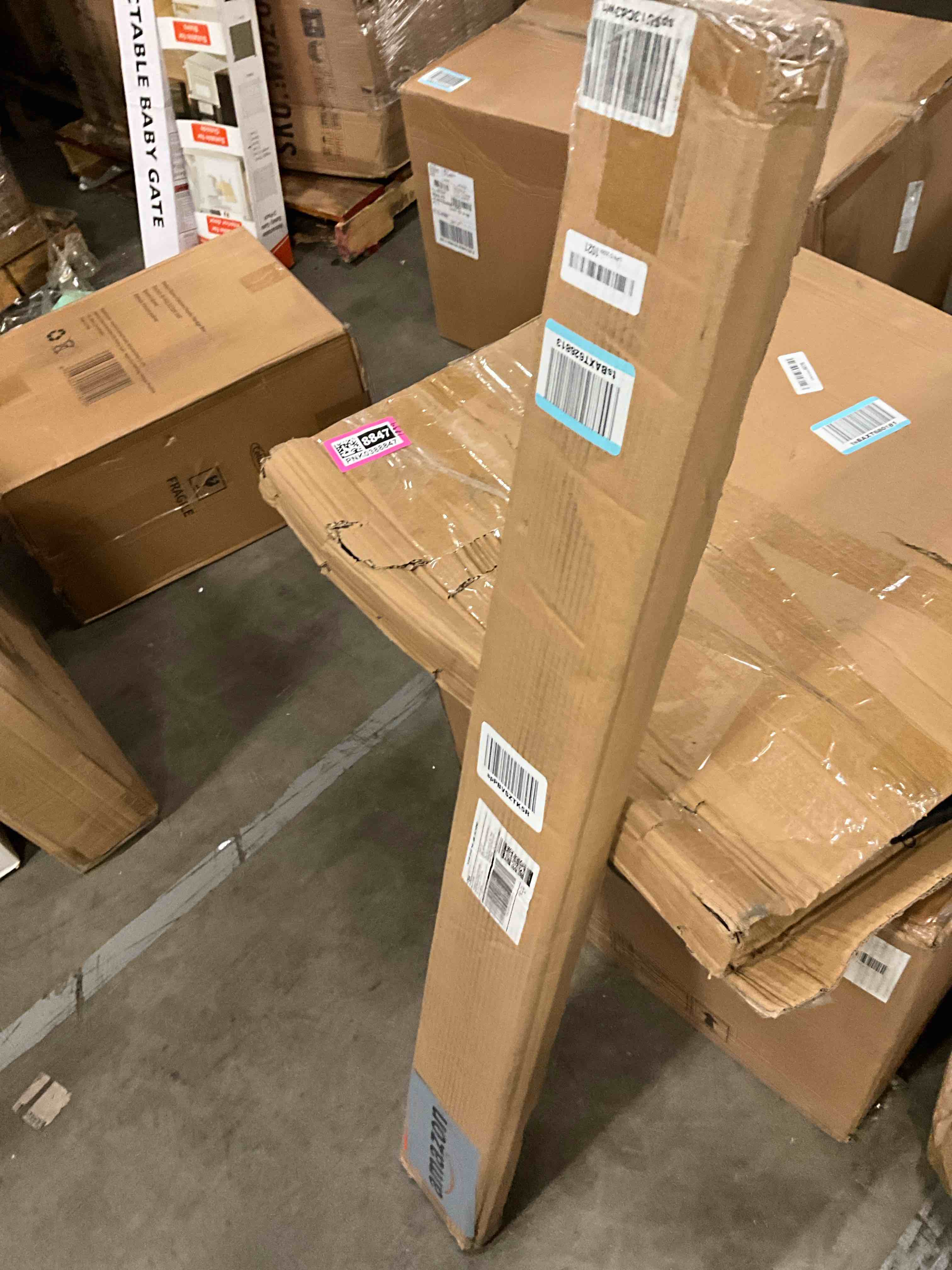 https://s3.amazonaws.com/lotting-images-prod/bidfta/PNK0388846_1730321427363.jpeg