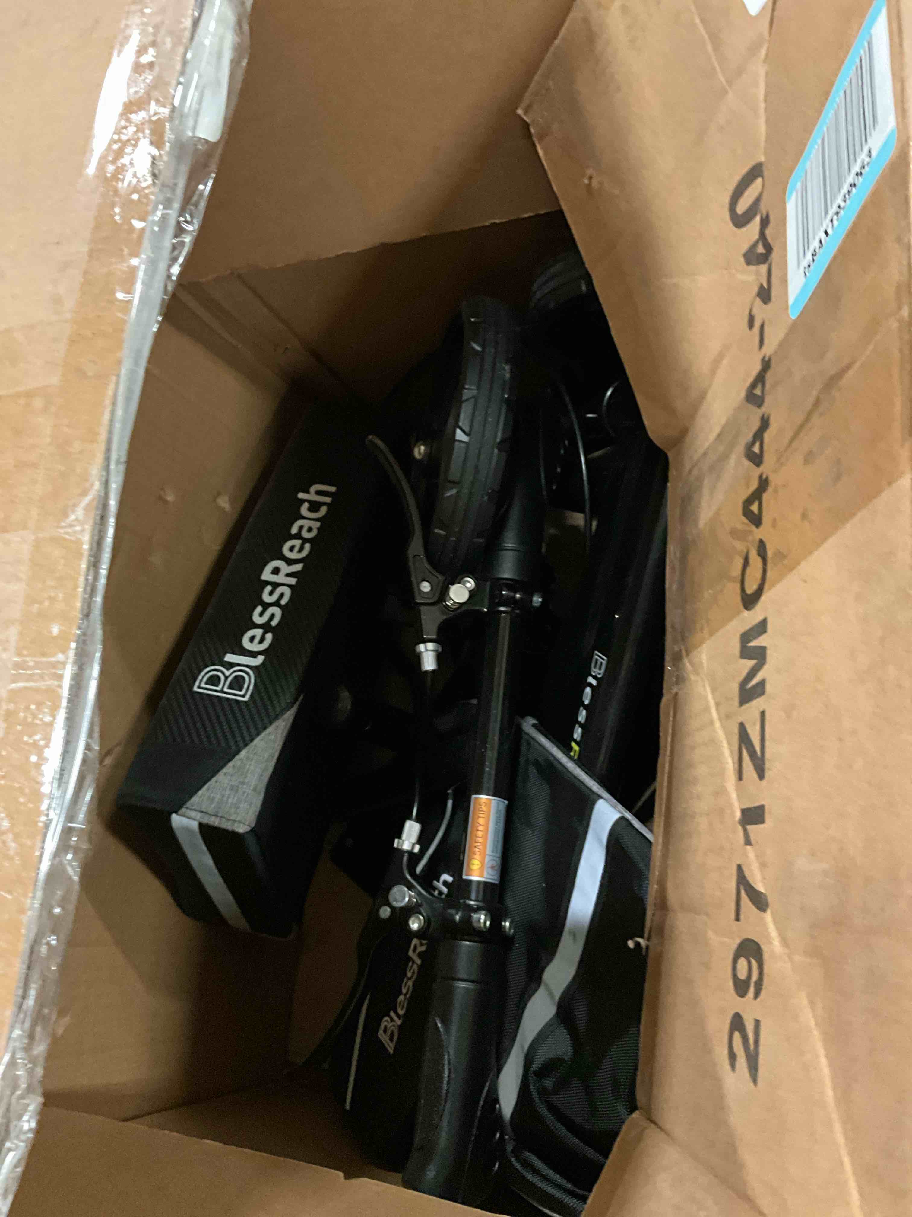 https://s3.amazonaws.com/lotting-images-prod/bidfta/PNK0388852_1730321187292.jpeg