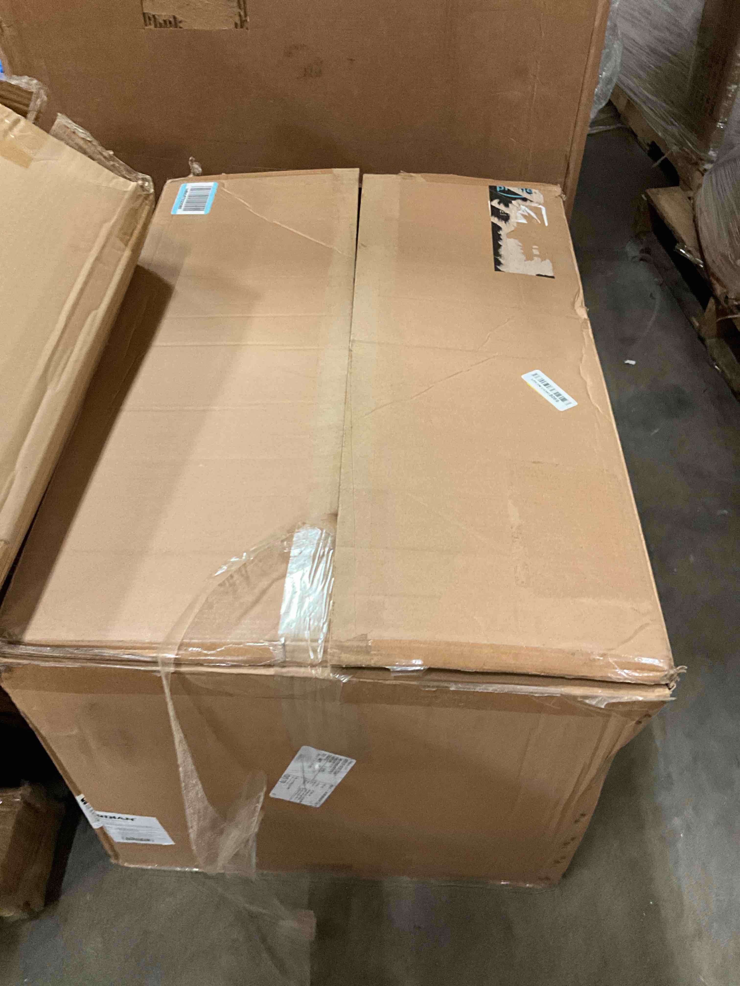 https://s3.amazonaws.com/lotting-images-prod/bidfta/PNK0388853_1730320785836.jpeg