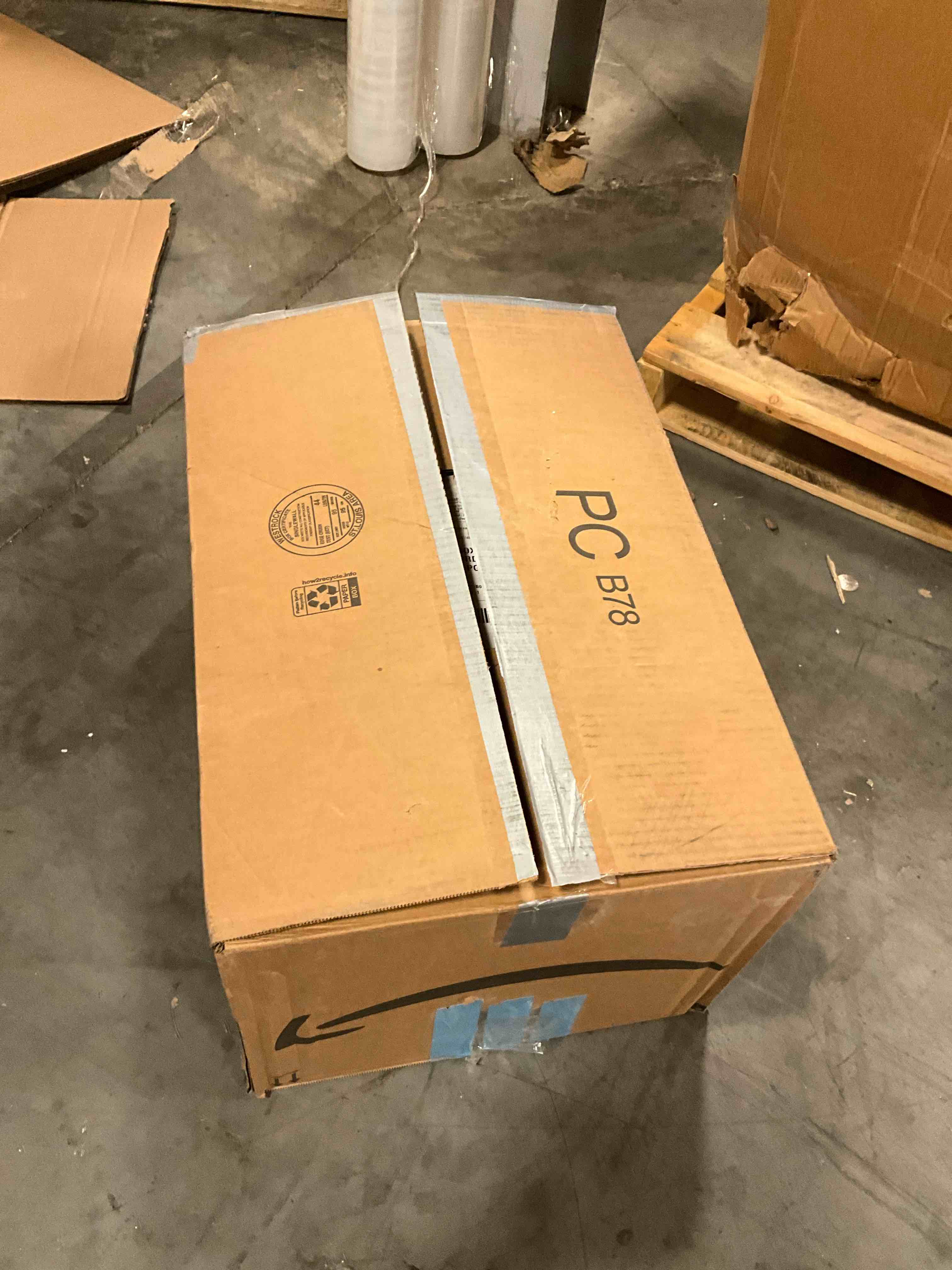 https://s3.amazonaws.com/lotting-images-prod/bidfta/PNK0389563_1730144245740.jpeg