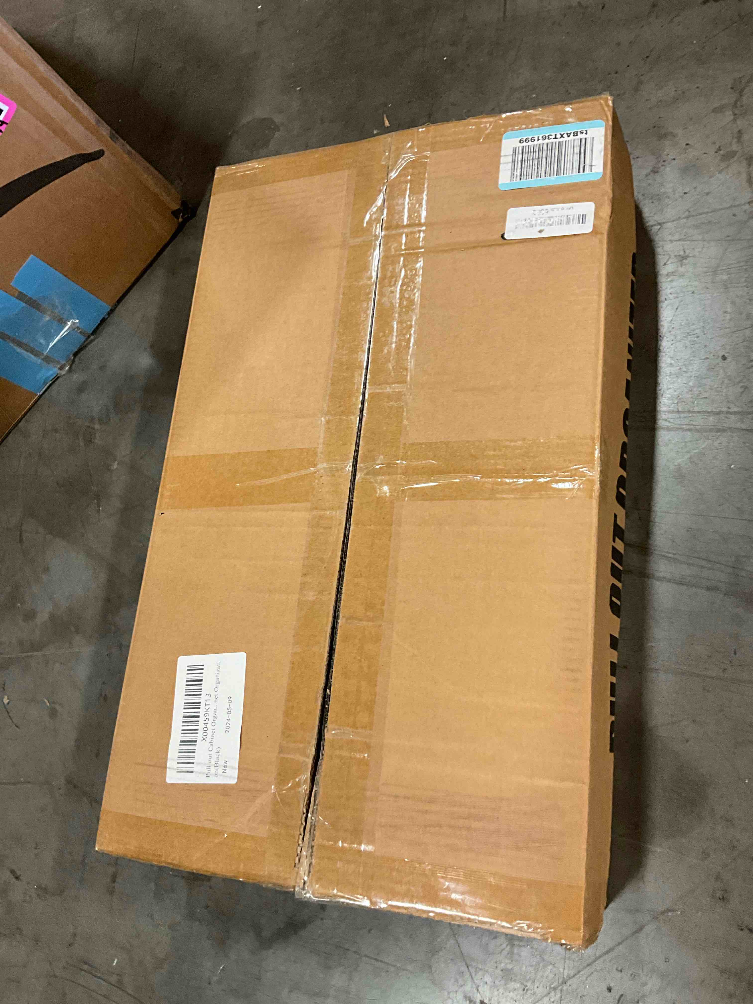 https://s3.amazonaws.com/lotting-images-prod/bidfta/PNK0389564_1730144275501.jpeg