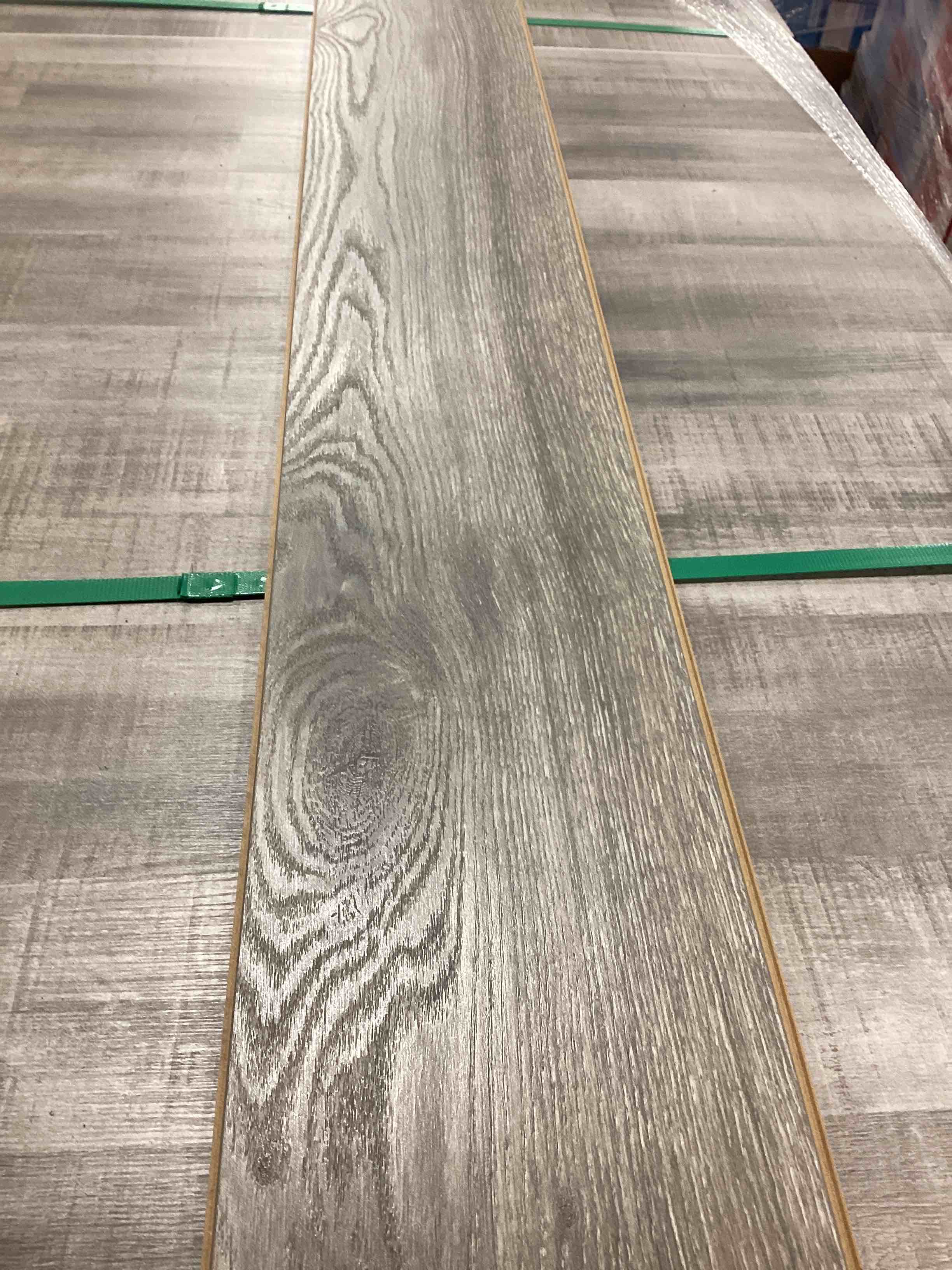 Laminate Wood Flooring (22.66 sq ft/ Box) 56 Boxes = 1269.33 Sq Ft- Bid per sq ft