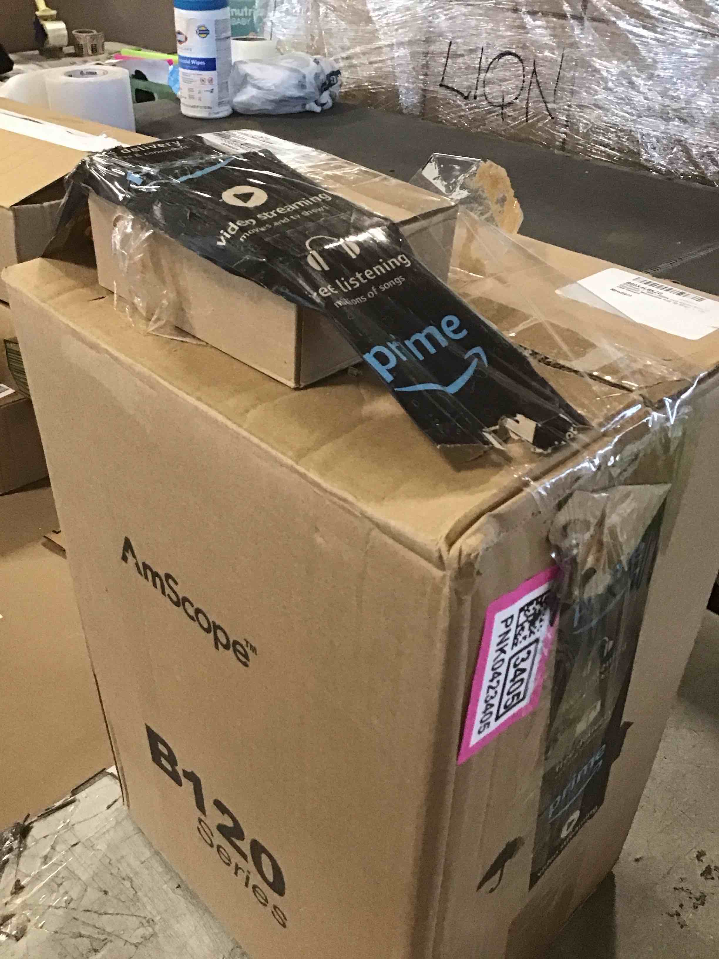 https://s3.amazonaws.com/lotting-images-prod/bidfta/PNK0423405_1728649287141.jpeg