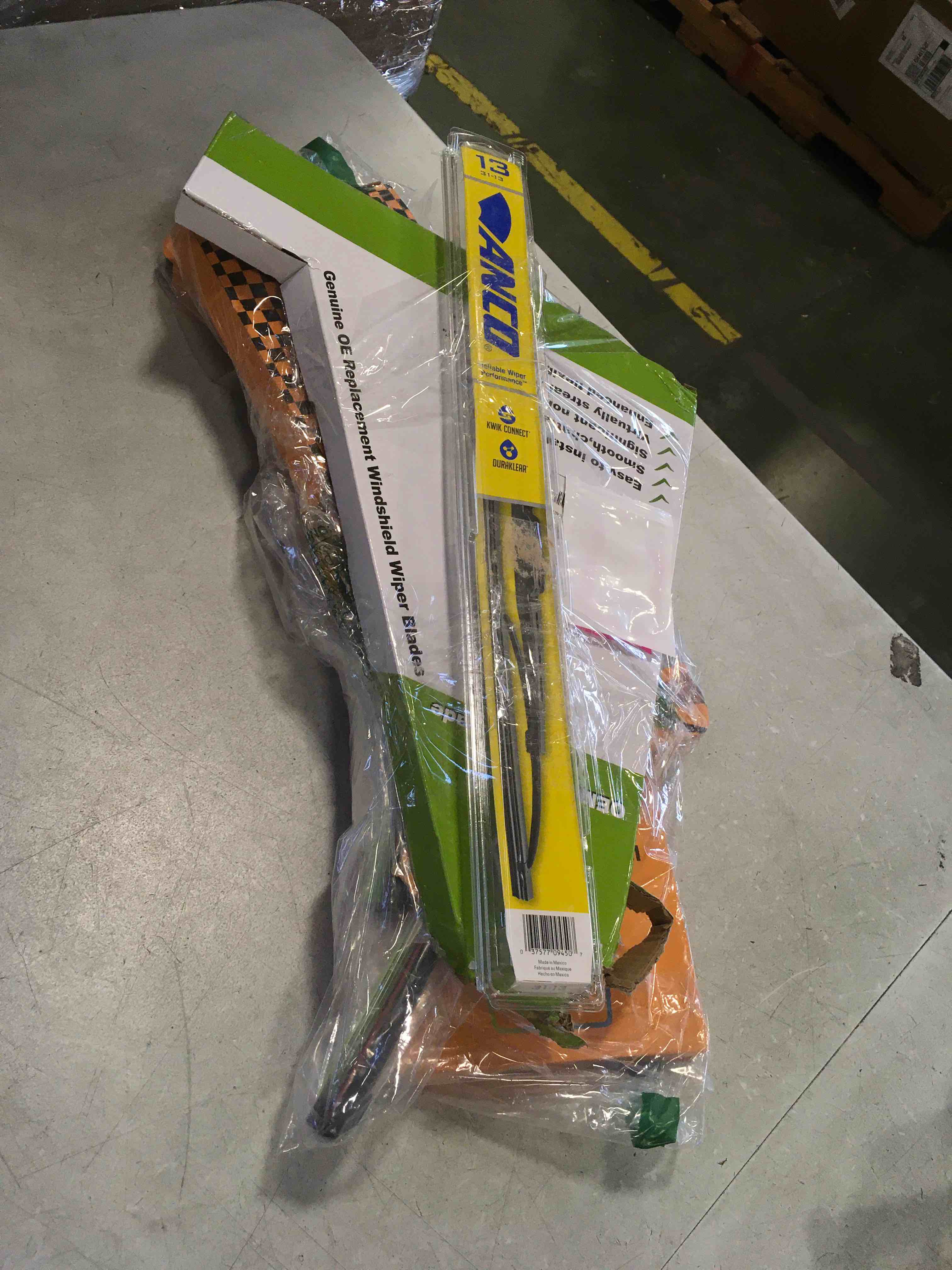 https://s3.amazonaws.com/lotting-images-prod/bidfta/PNK0428413_1729081788579.jpeg