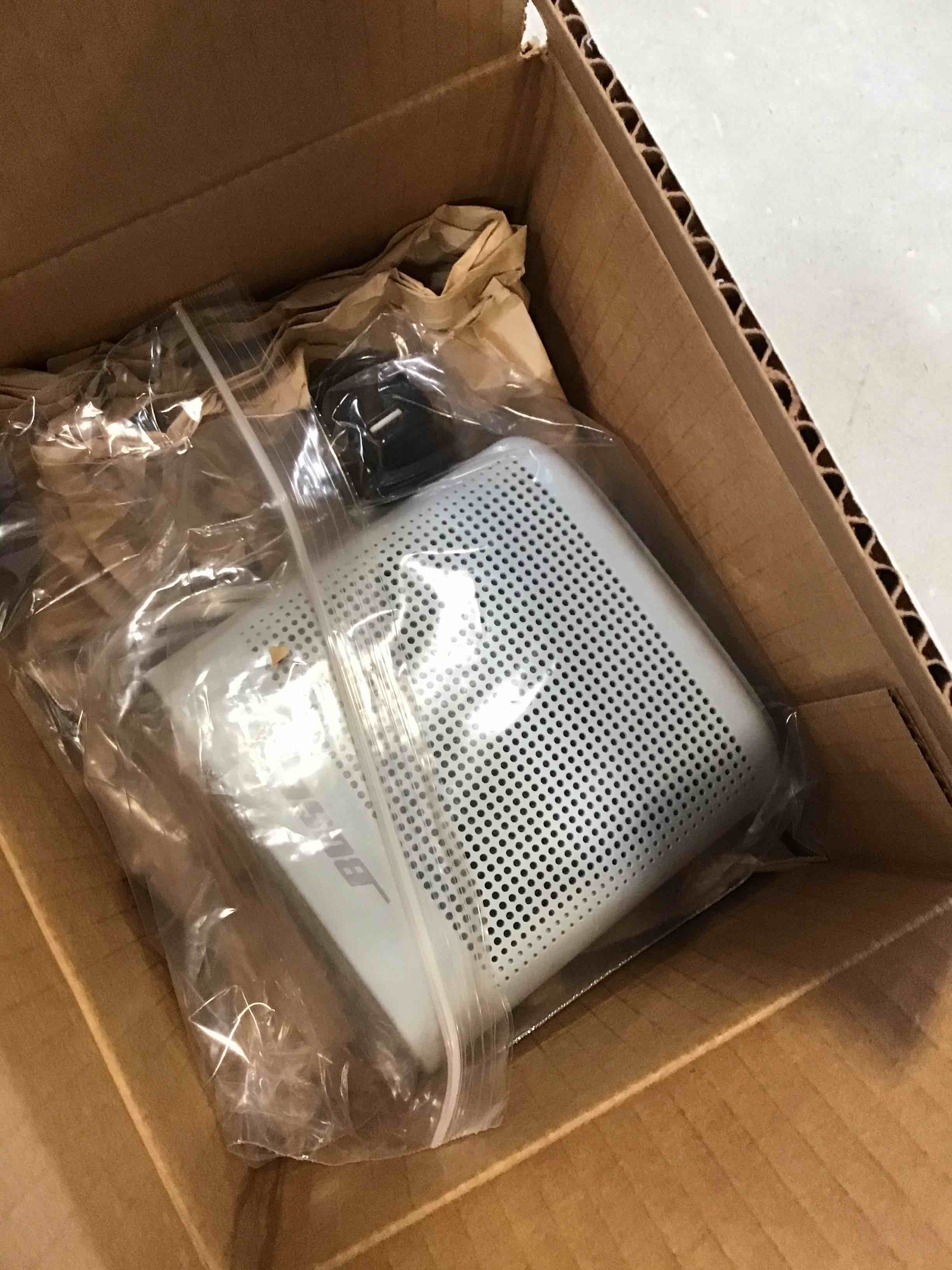 https://s3.amazonaws.com/lotting-images-prod/bidfta/PNK0428473_1729021777116.jpeg