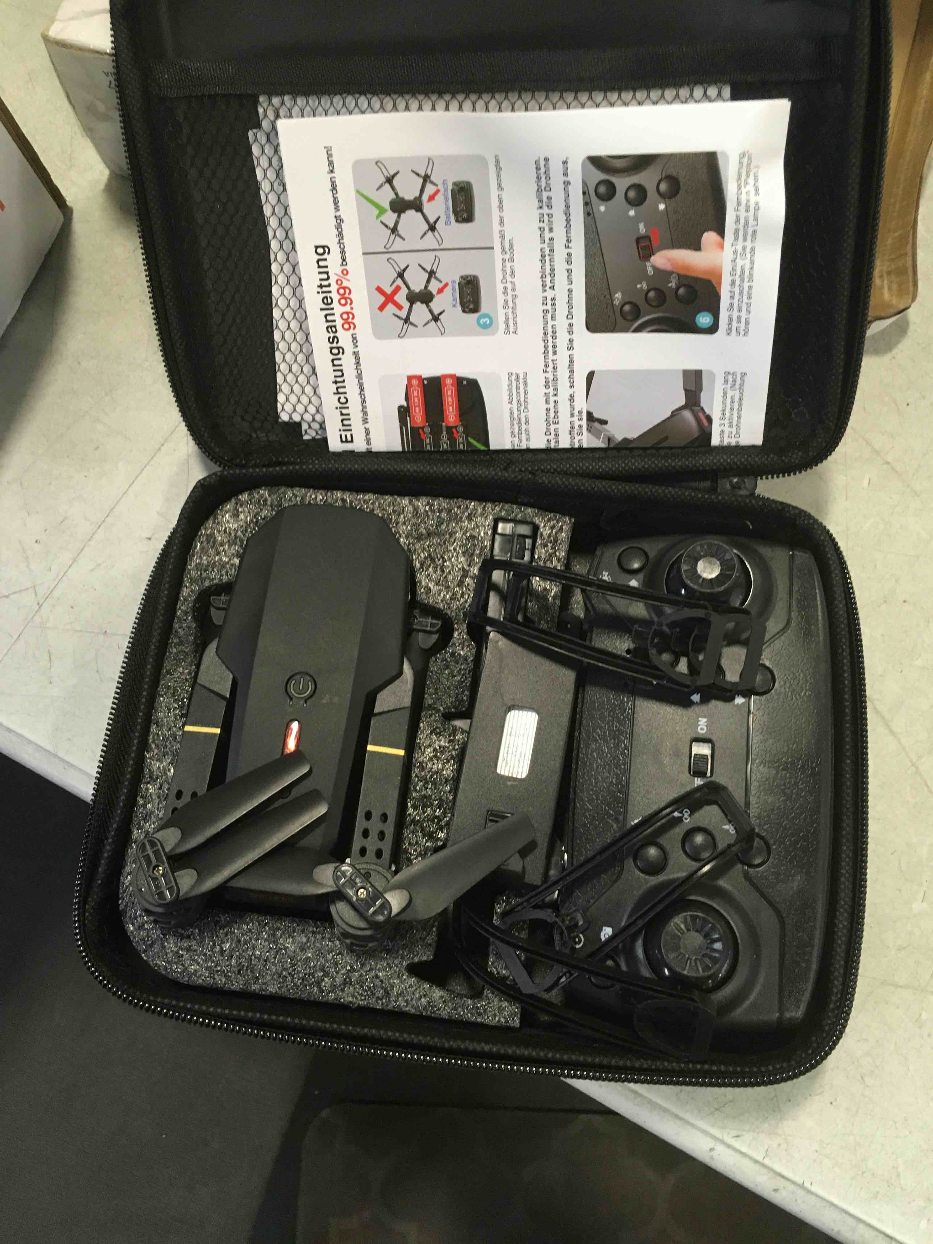 https://s3.amazonaws.com/lotting-images-prod/bidfta/PNK0428765_1728924672313.jpeg