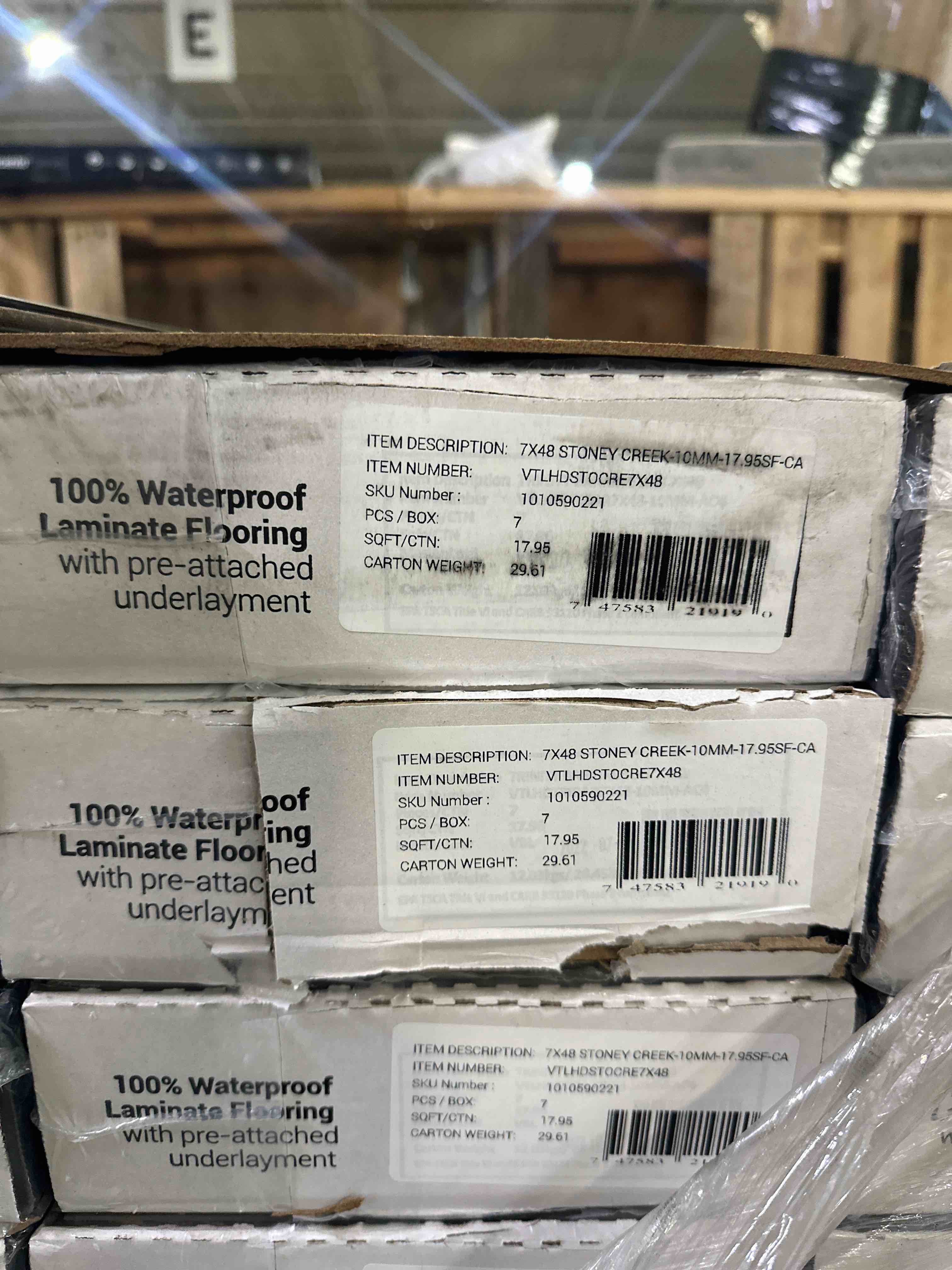https://s3.amazonaws.com/lotting-images-prod/bidfta/PNK0430853_1755628016469.jpeg