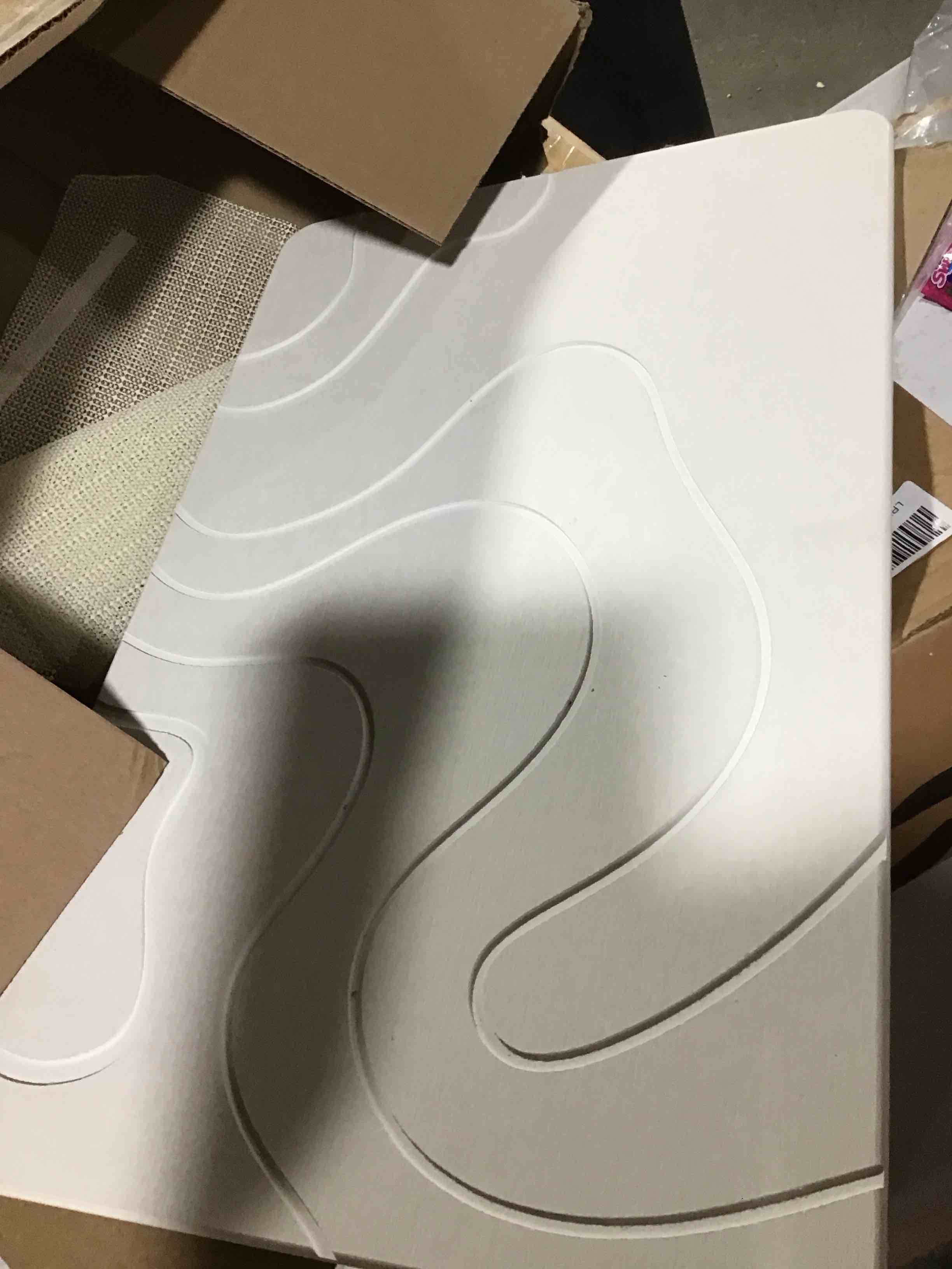 https://s3.amazonaws.com/lotting-images-prod/bidfta/PNK0434084_1730395866467.jpeg