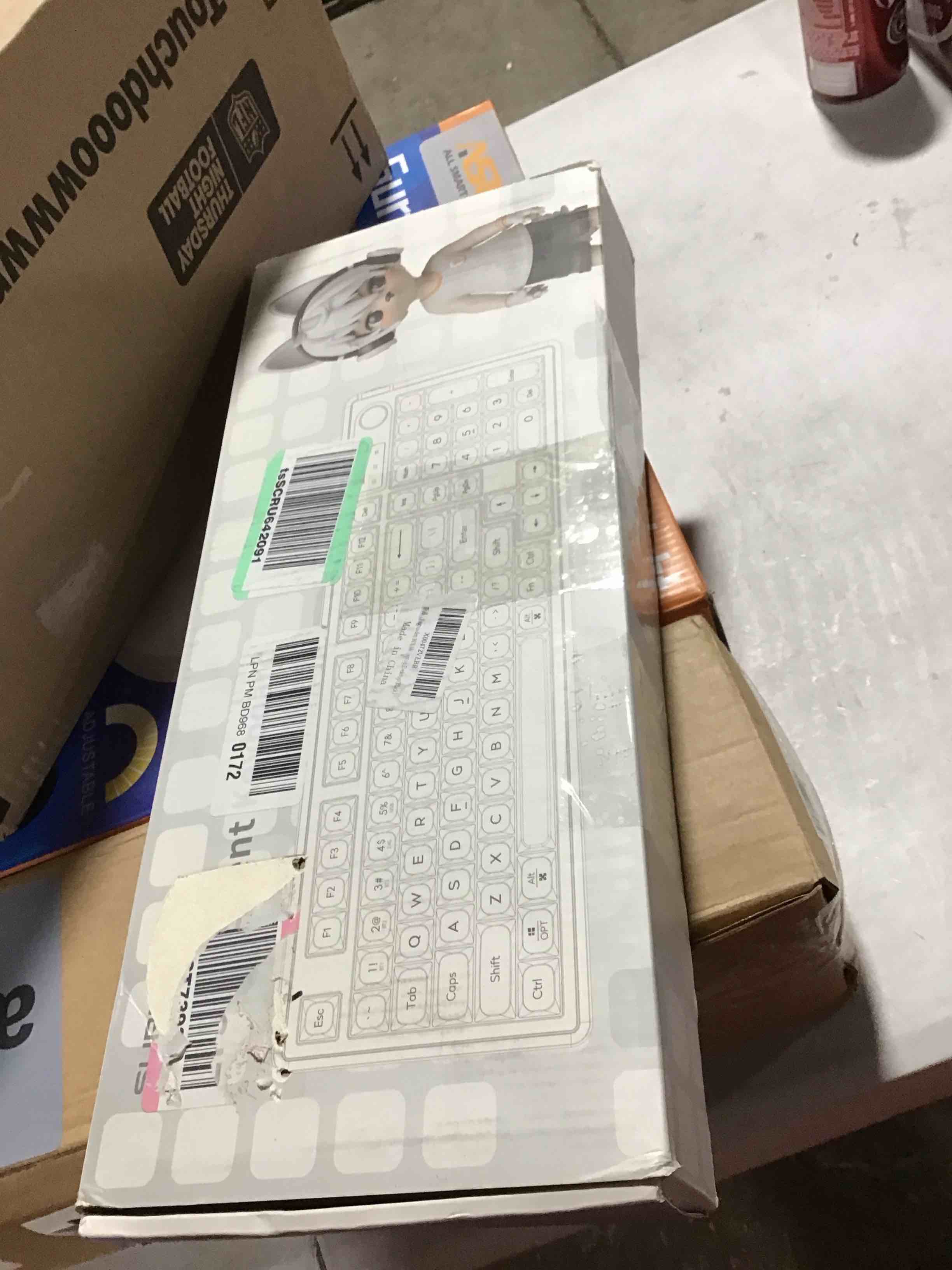 https://s3.amazonaws.com/lotting-images-prod/bidfta/PNK0434134_1730388453130.jpeg