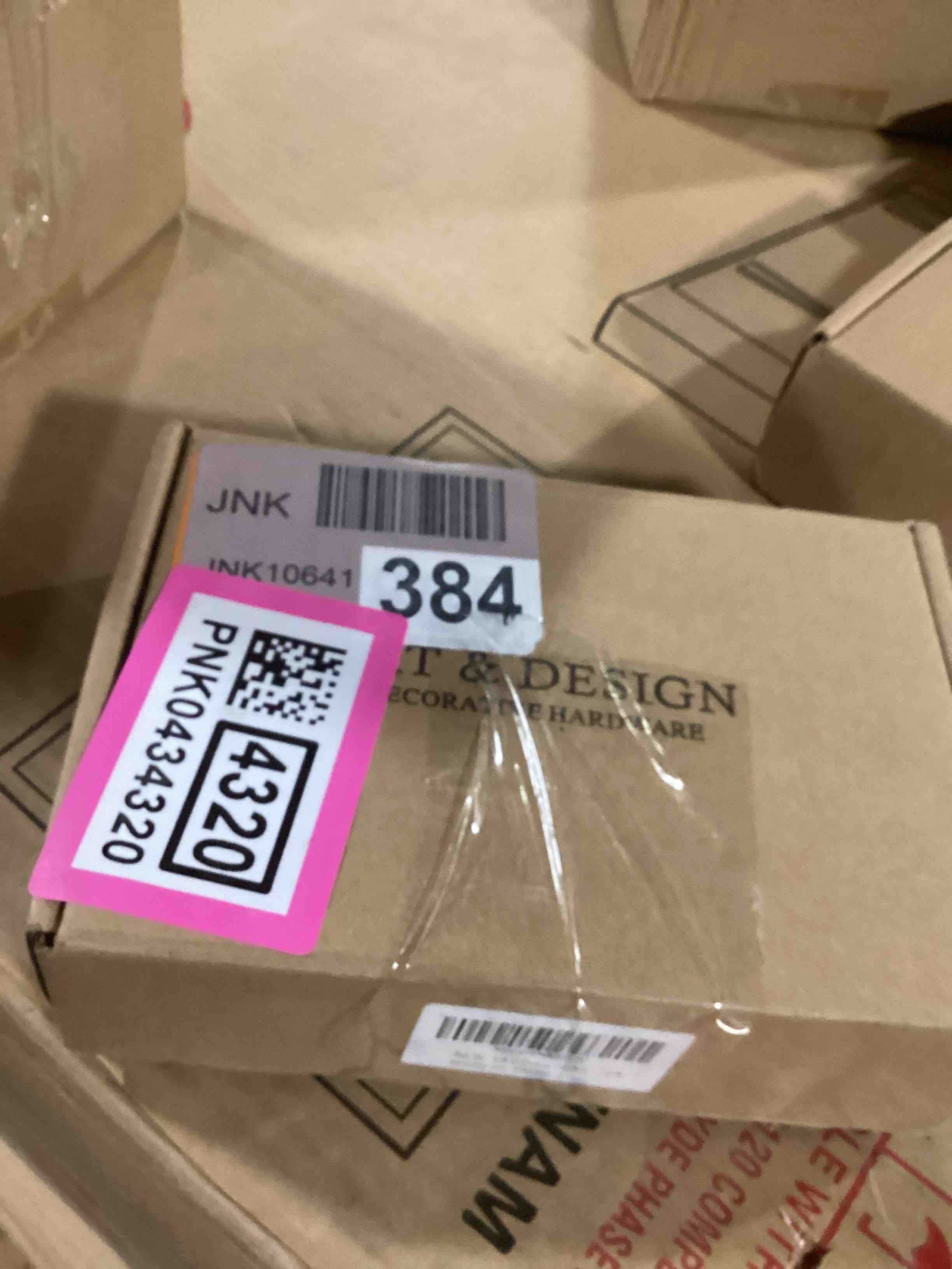 https://s3.amazonaws.com/lotting-images-prod/bidfta/PNK0434320_1730309750065.jpeg
