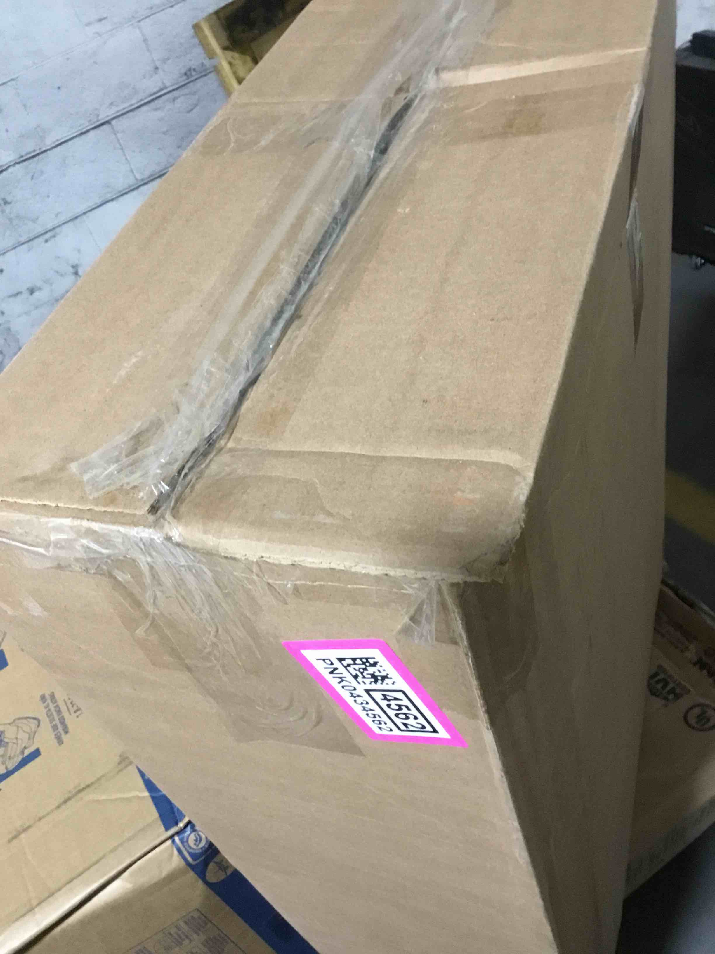 https://s3.amazonaws.com/lotting-images-prod/bidfta/PNK0434562_1730143990114.jpeg