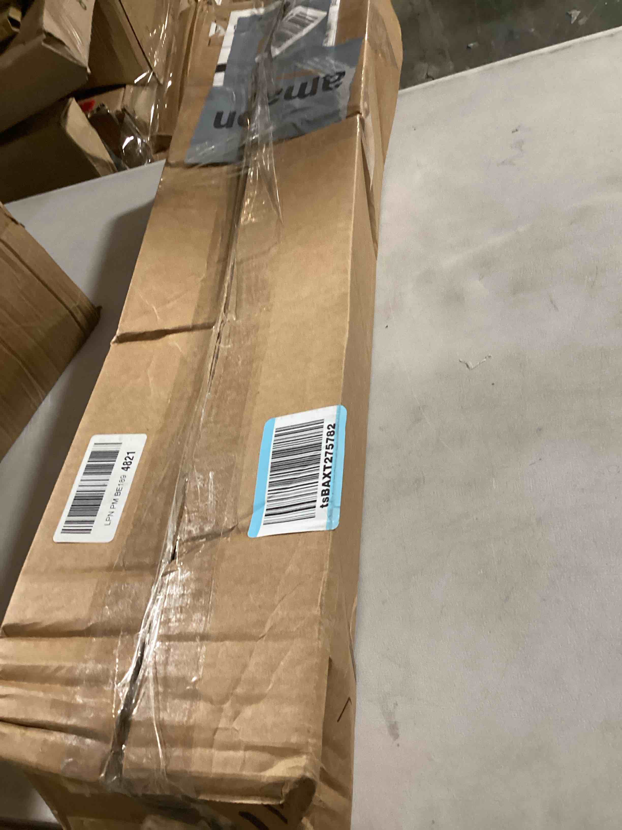 https://s3.amazonaws.com/lotting-images-prod/bidfta/PNK0435060_1729791907270.jpeg