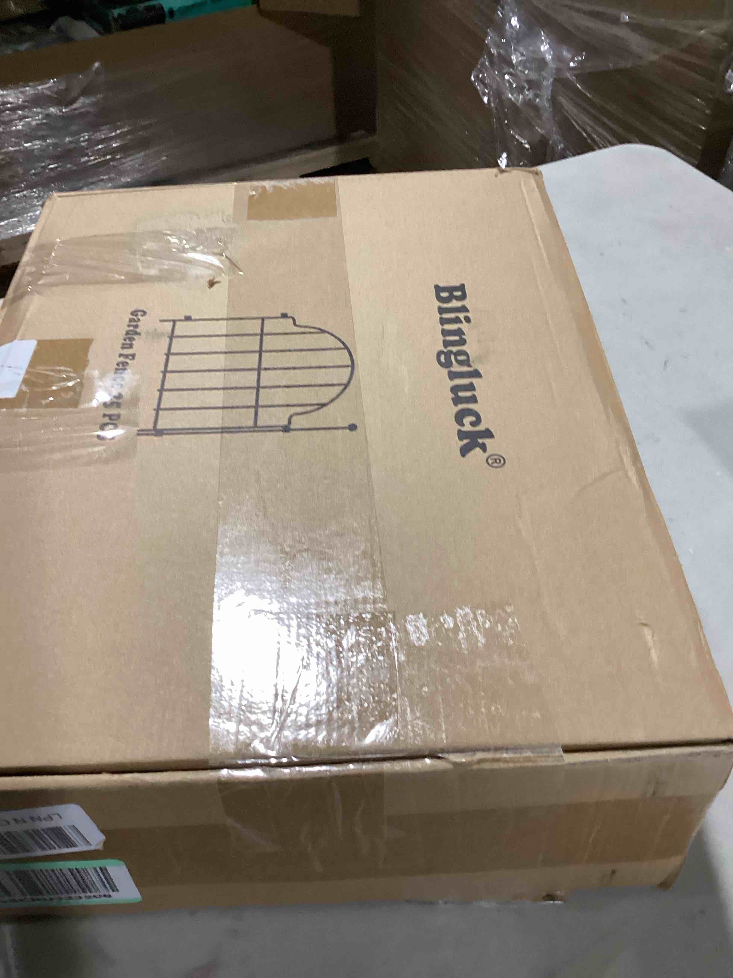 https://s3.amazonaws.com/lotting-images-prod/bidfta/PNK0435140_1729775025136.jpeg