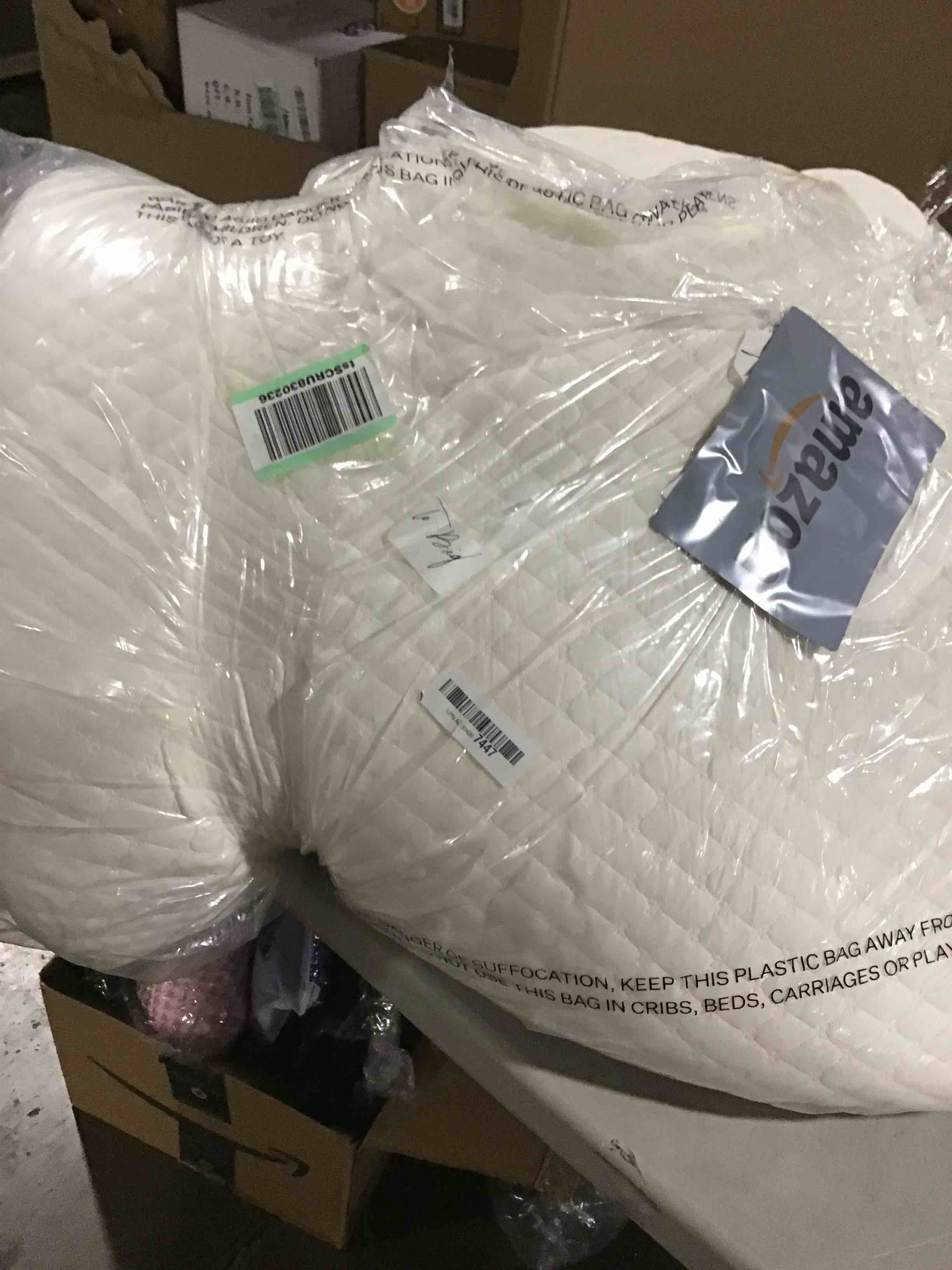 https://s3.amazonaws.com/lotting-images-prod/bidfta/PNK0435195_1729712198358.jpeg
