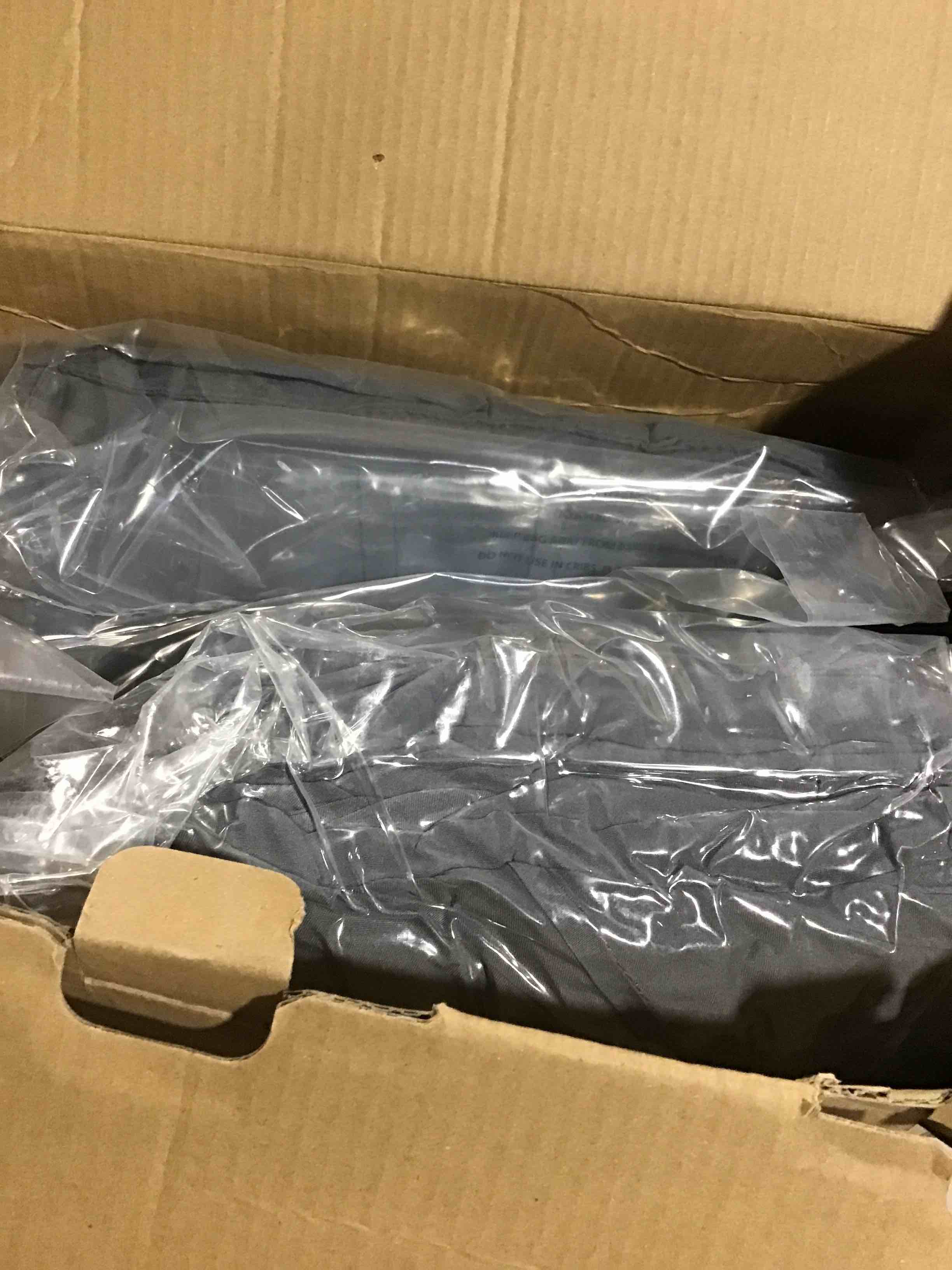 https://s3.amazonaws.com/lotting-images-prod/bidfta/PNK0435288_1729701500561.jpeg