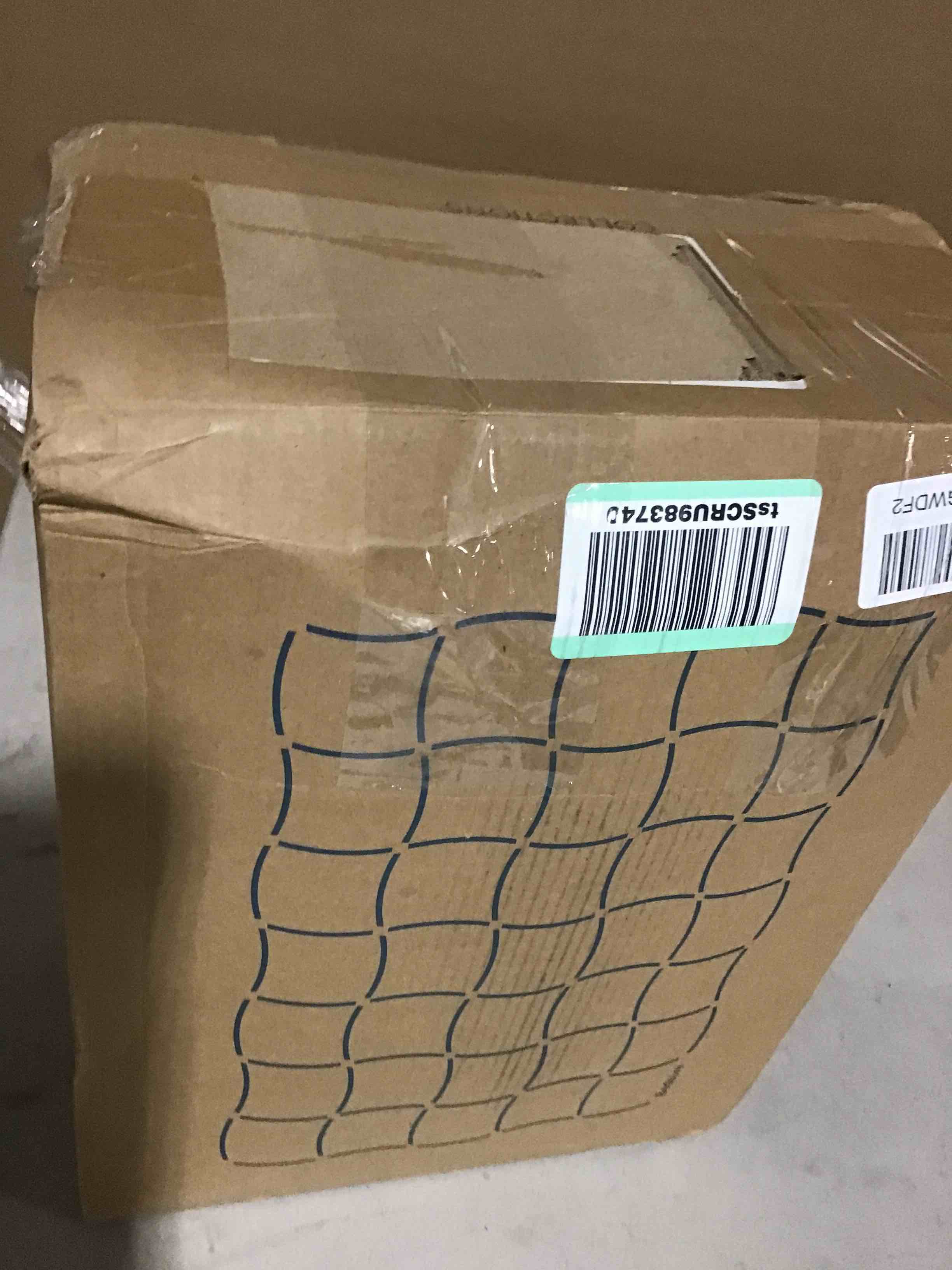 https://s3.amazonaws.com/lotting-images-prod/bidfta/PNK0435288_1729701520133.jpeg