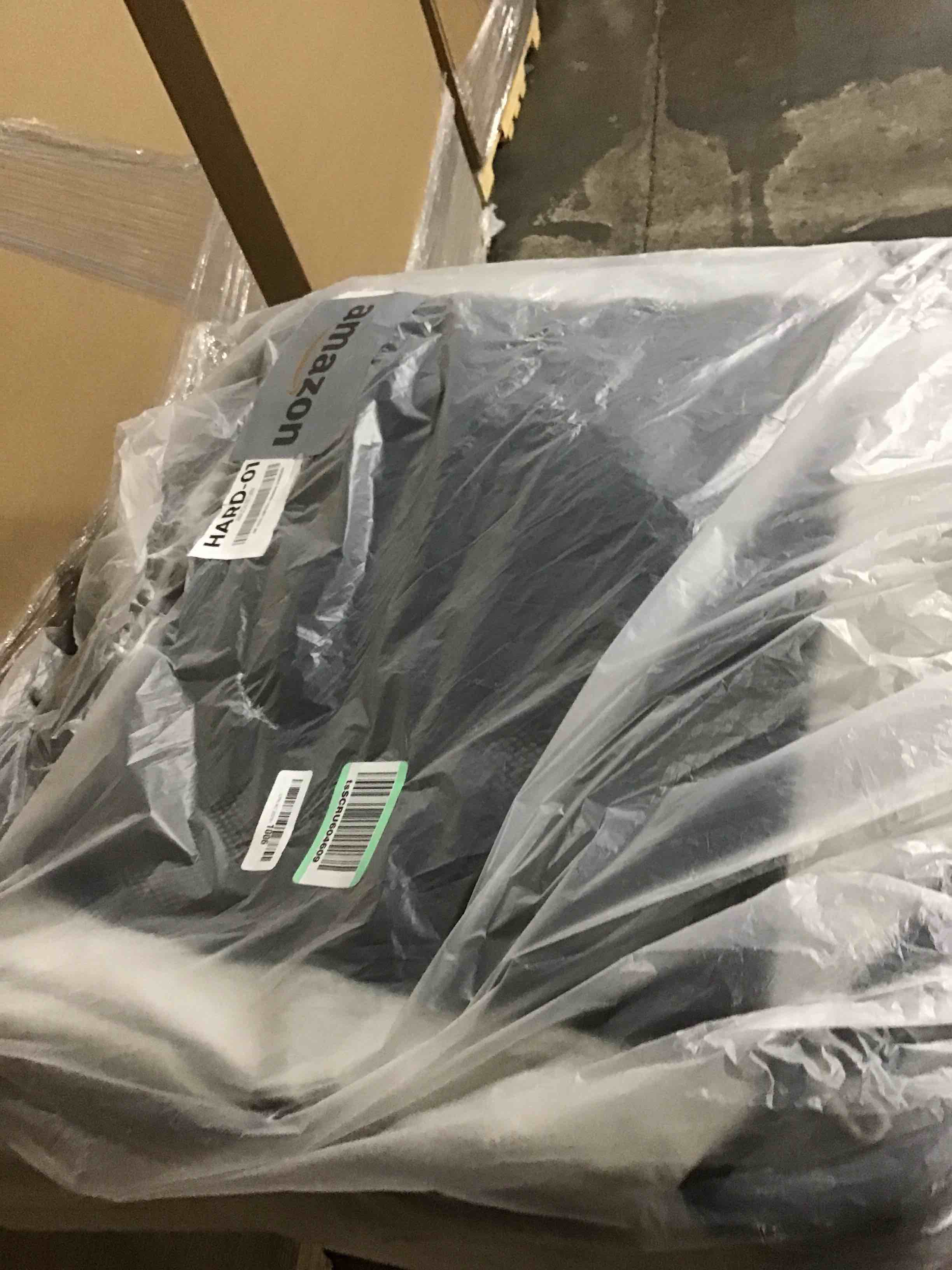 https://s3.amazonaws.com/lotting-images-prod/bidfta/PNK0435341_1729689841324.jpeg