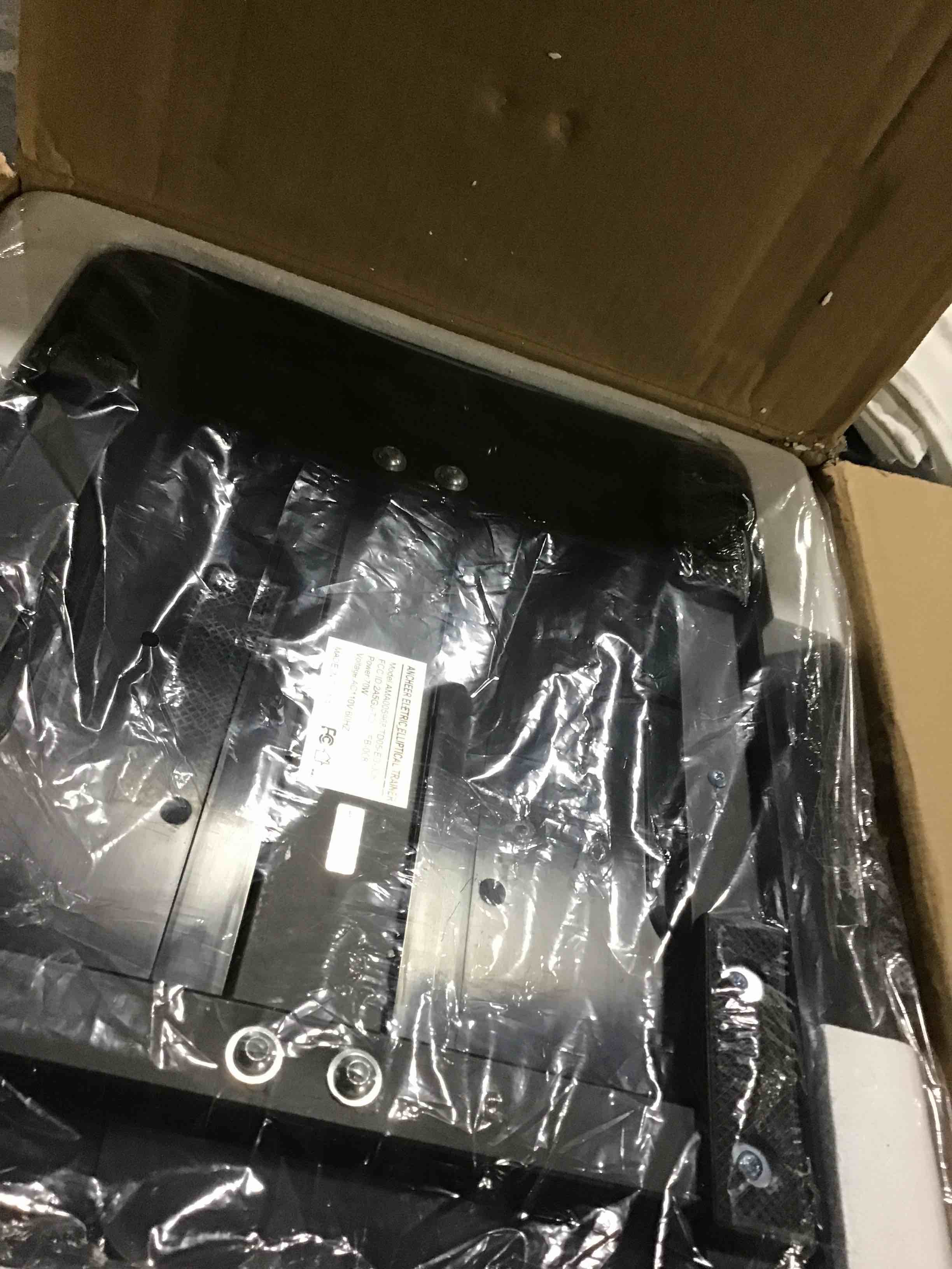 https://s3.amazonaws.com/lotting-images-prod/bidfta/PNK0435488_1729596768010.jpeg