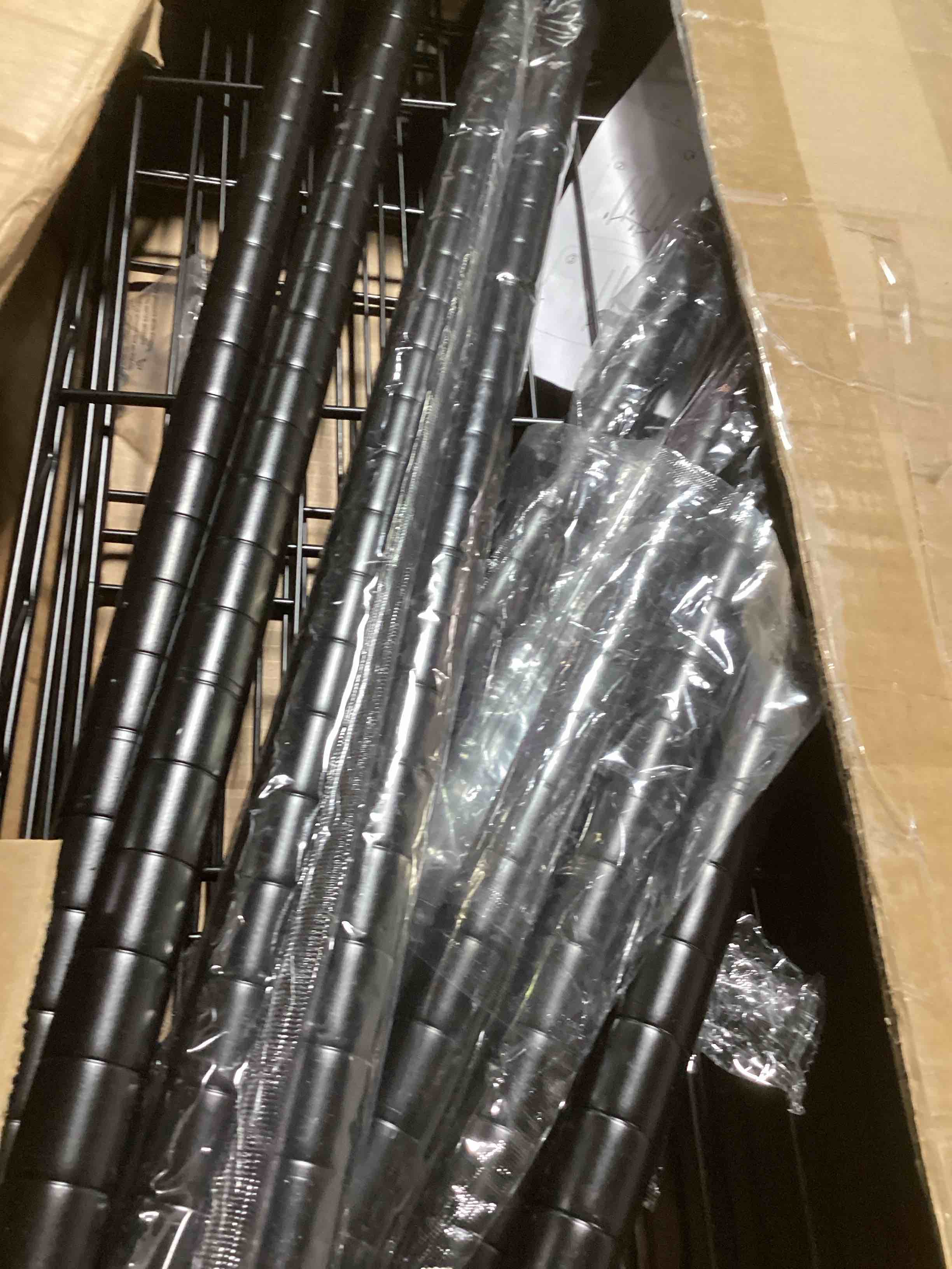 https://s3.amazonaws.com/lotting-images-prod/bidfta/PNK0435587_1729525626485.jpeg