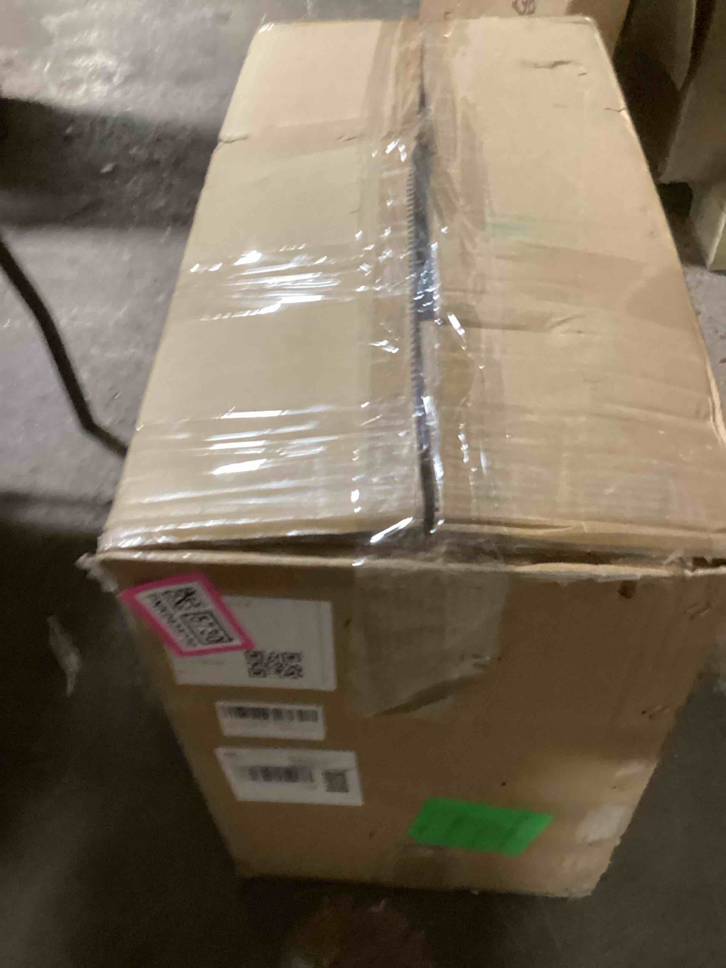 https://s3.amazonaws.com/lotting-images-prod/bidfta/PNK0435730_1729273717577.jpeg