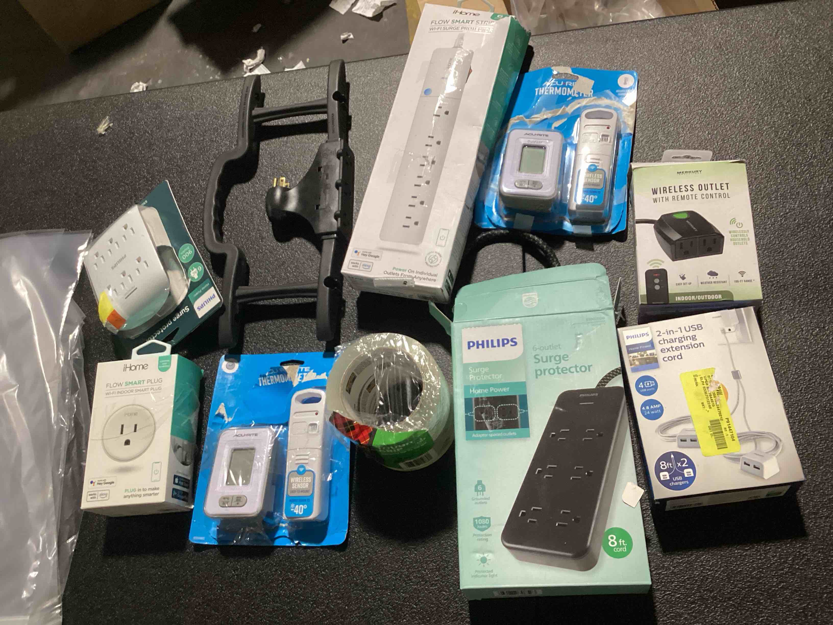 https://s3.amazonaws.com/lotting-images-prod/bidfta/PNK0436137_1730990459486.jpeg