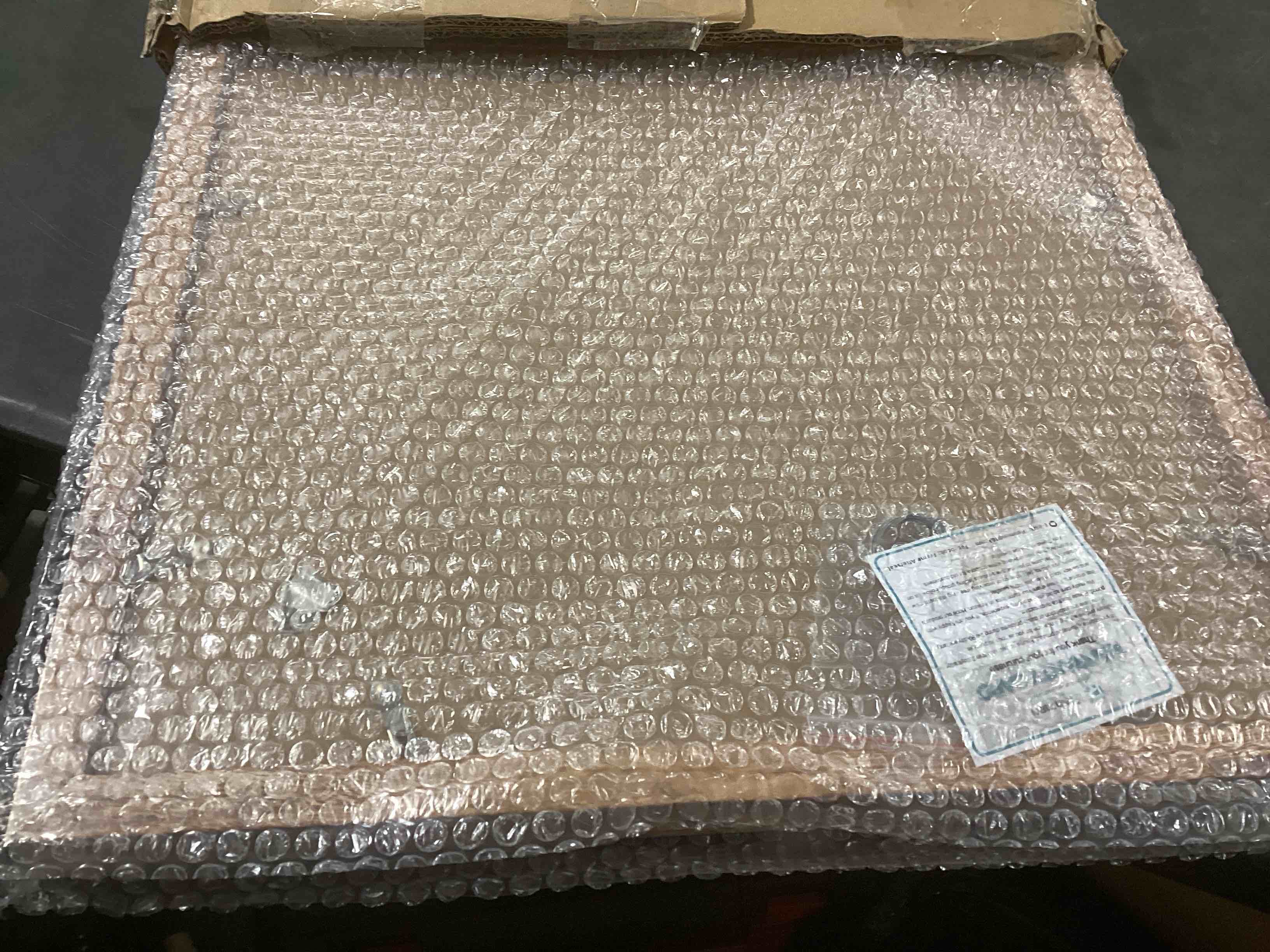 https://s3.amazonaws.com/lotting-images-prod/bidfta/PNK0436775_1730474834187.jpeg