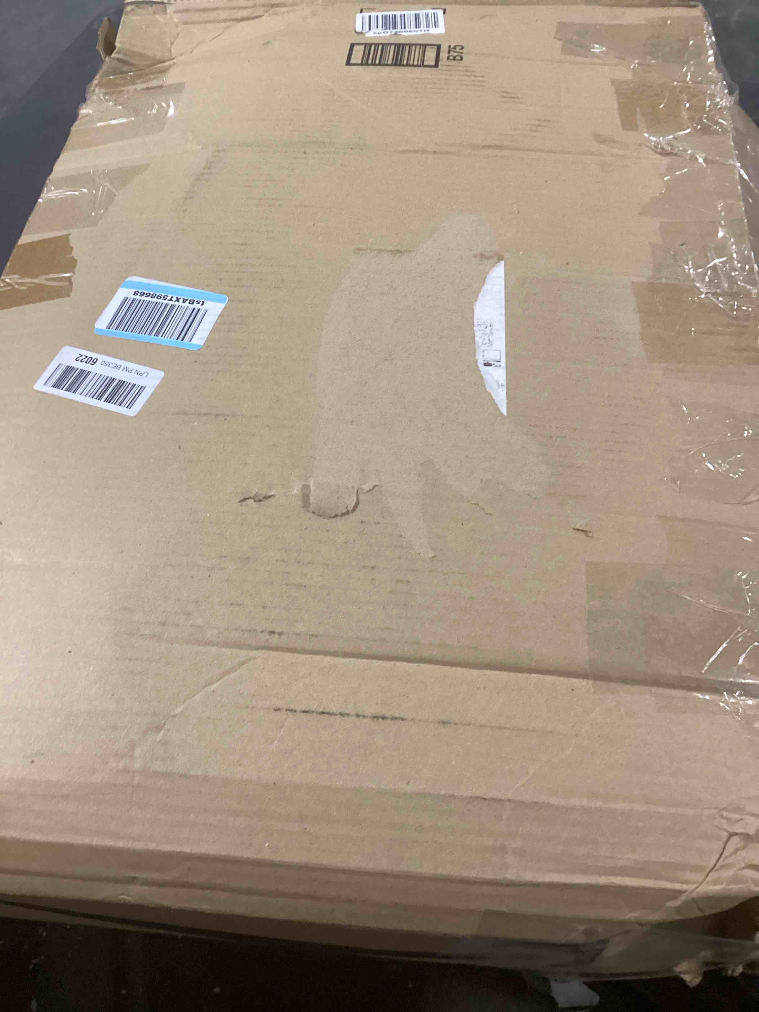 https://s3.amazonaws.com/lotting-images-prod/bidfta/PNK0436778_1730474527320.jpeg