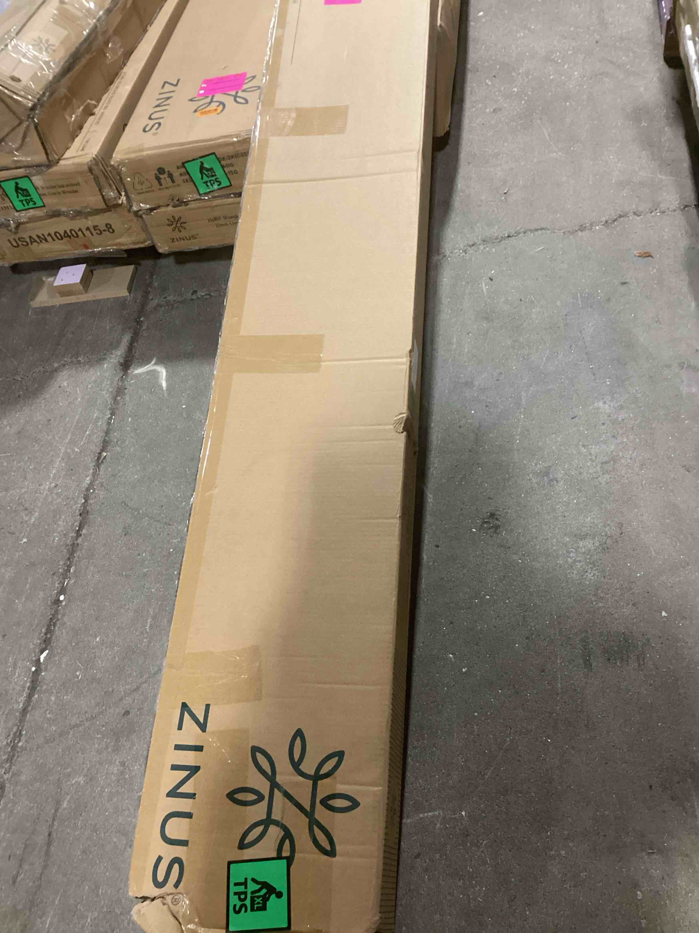 https://s3.amazonaws.com/lotting-images-prod/bidfta/PNK0437208_1730293176051.jpeg