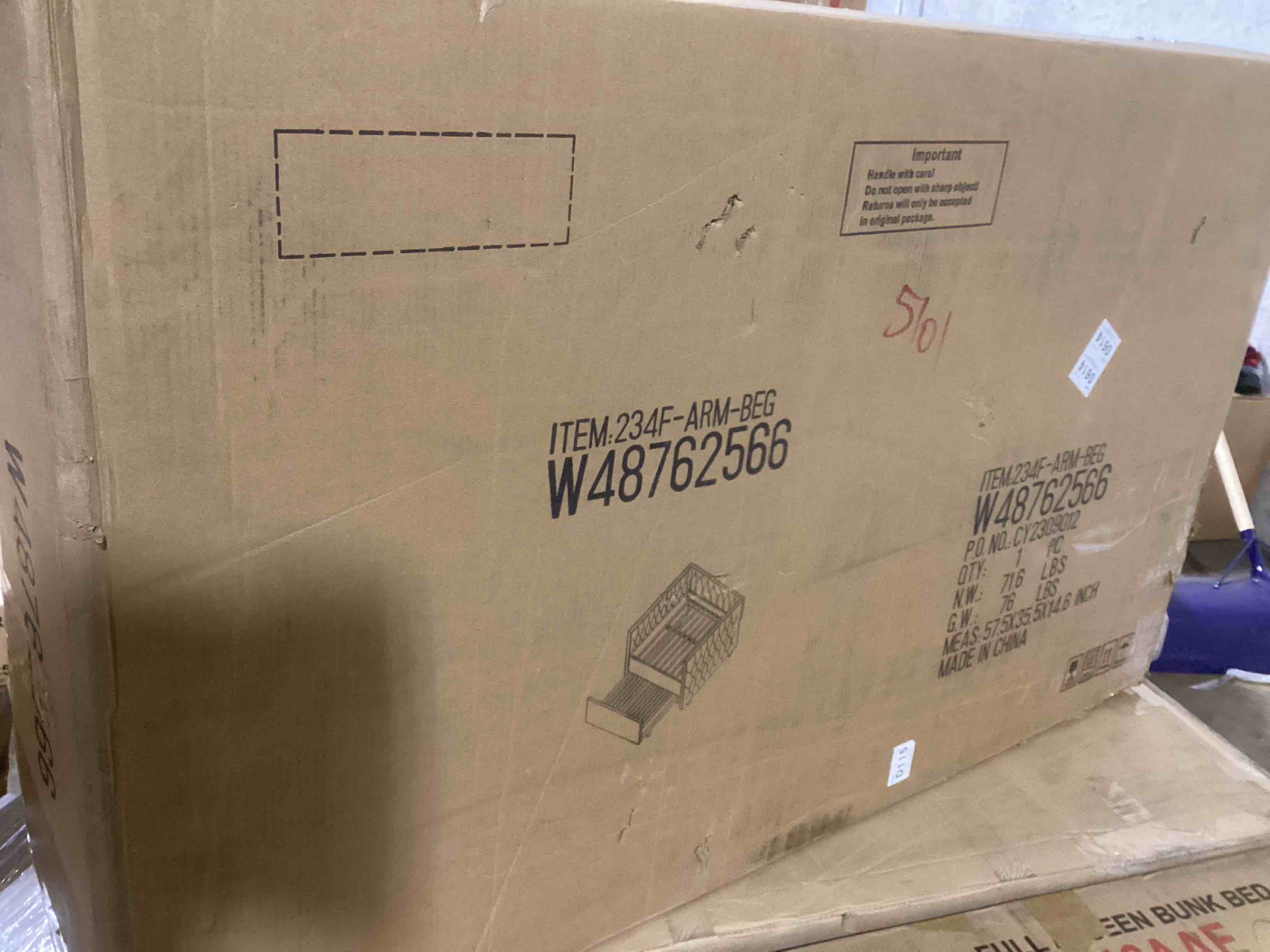 https://s3.amazonaws.com/lotting-images-prod/bidfta/PNK0437448_1730139978958.jpeg